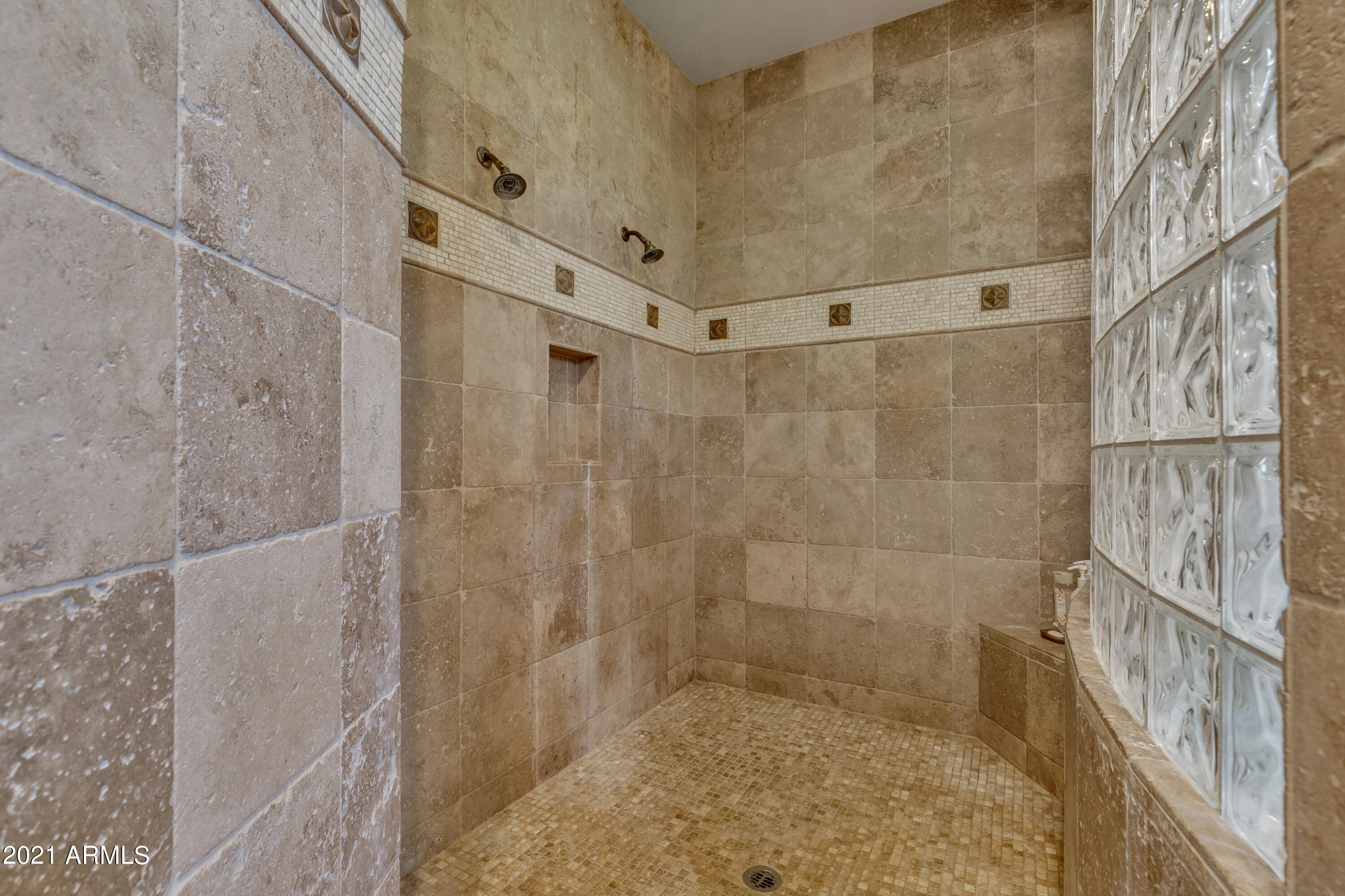 SAGUARO ESTATES - Residential
