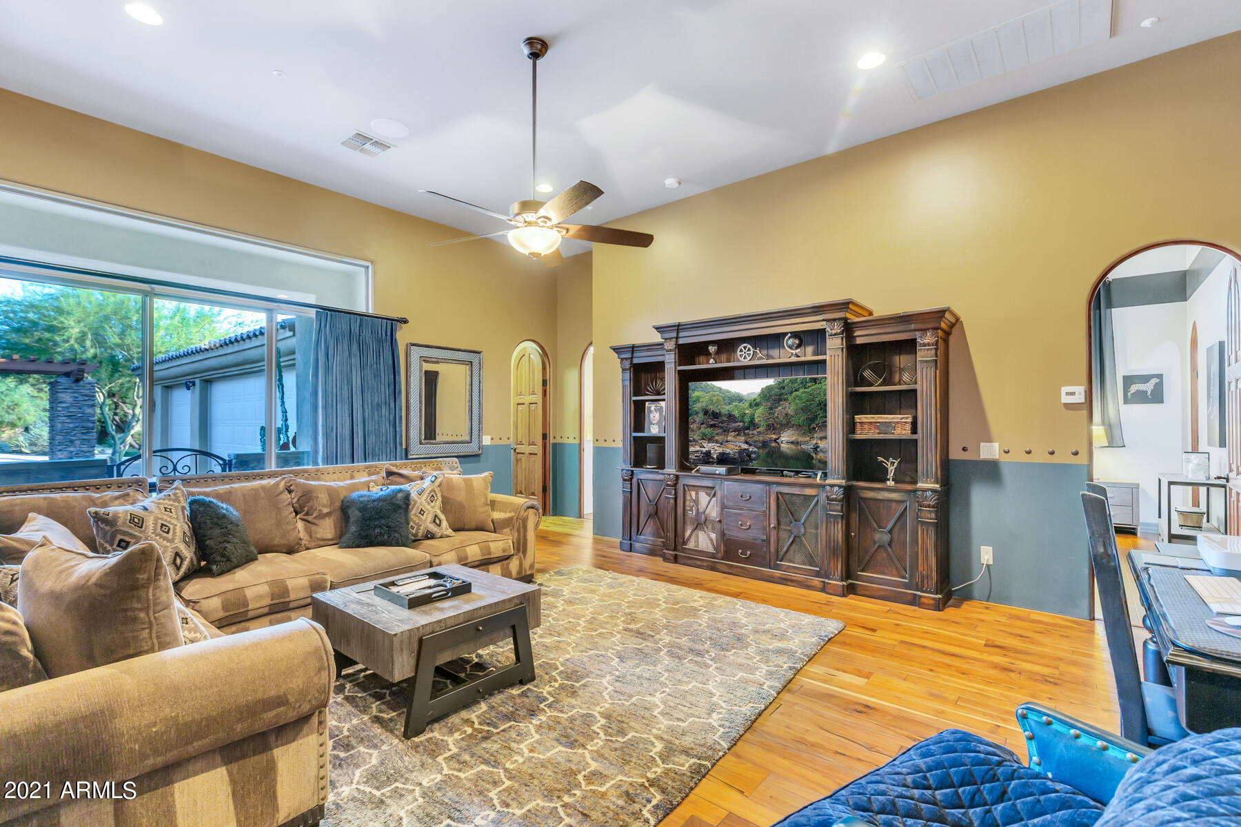 SAGUARO ESTATES - Residential