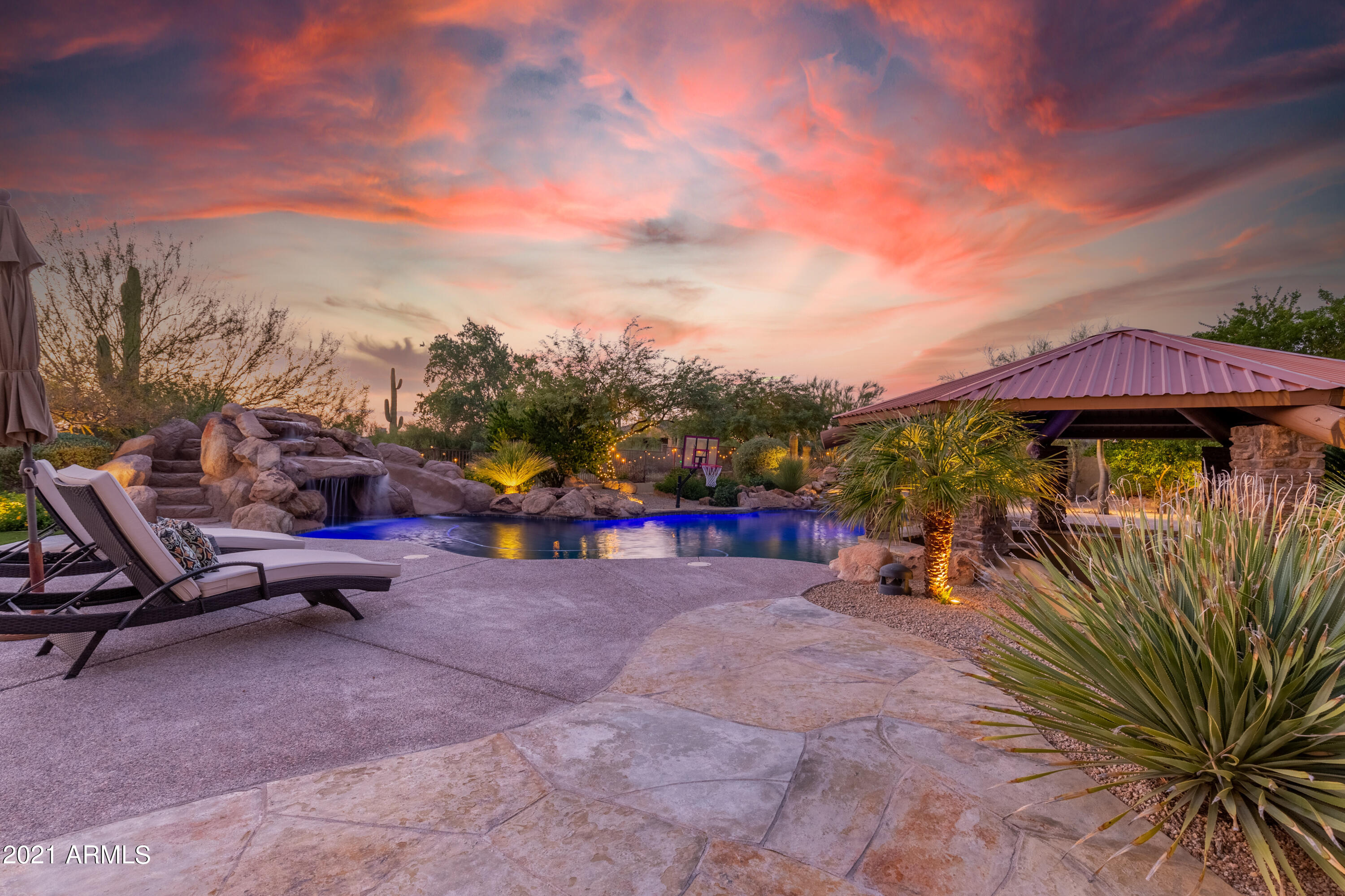 SAGUARO ESTATES - Residential