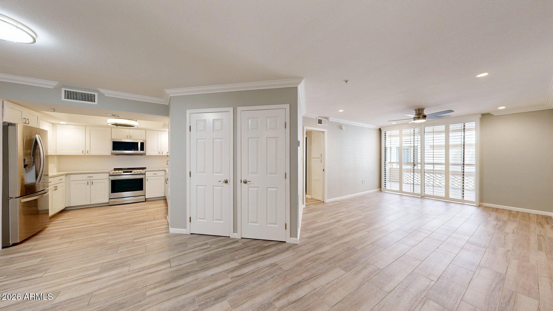 4200 N MILLER Road 309