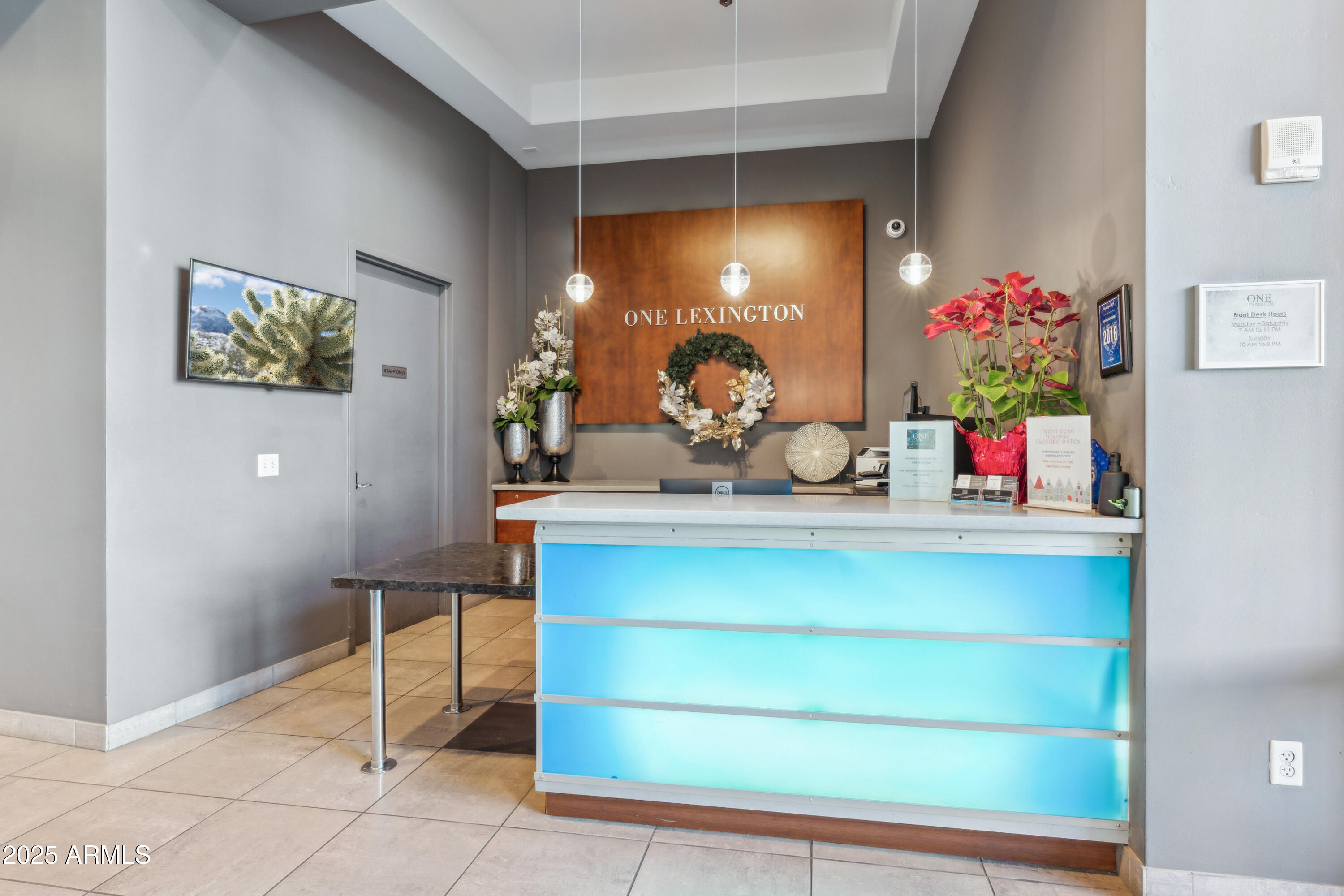 1 E Lexington Avenue 701