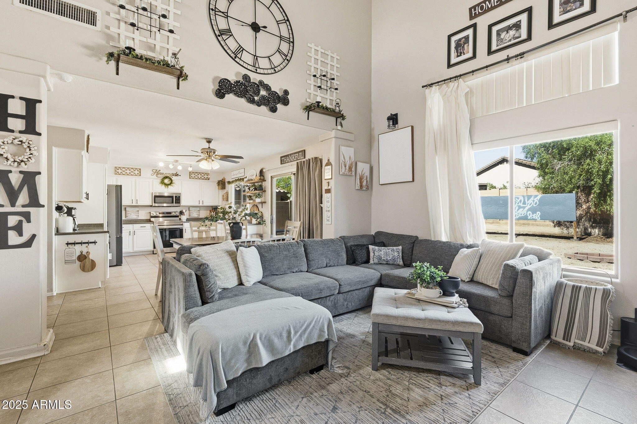 25604 W ST CATHERINE Avenue