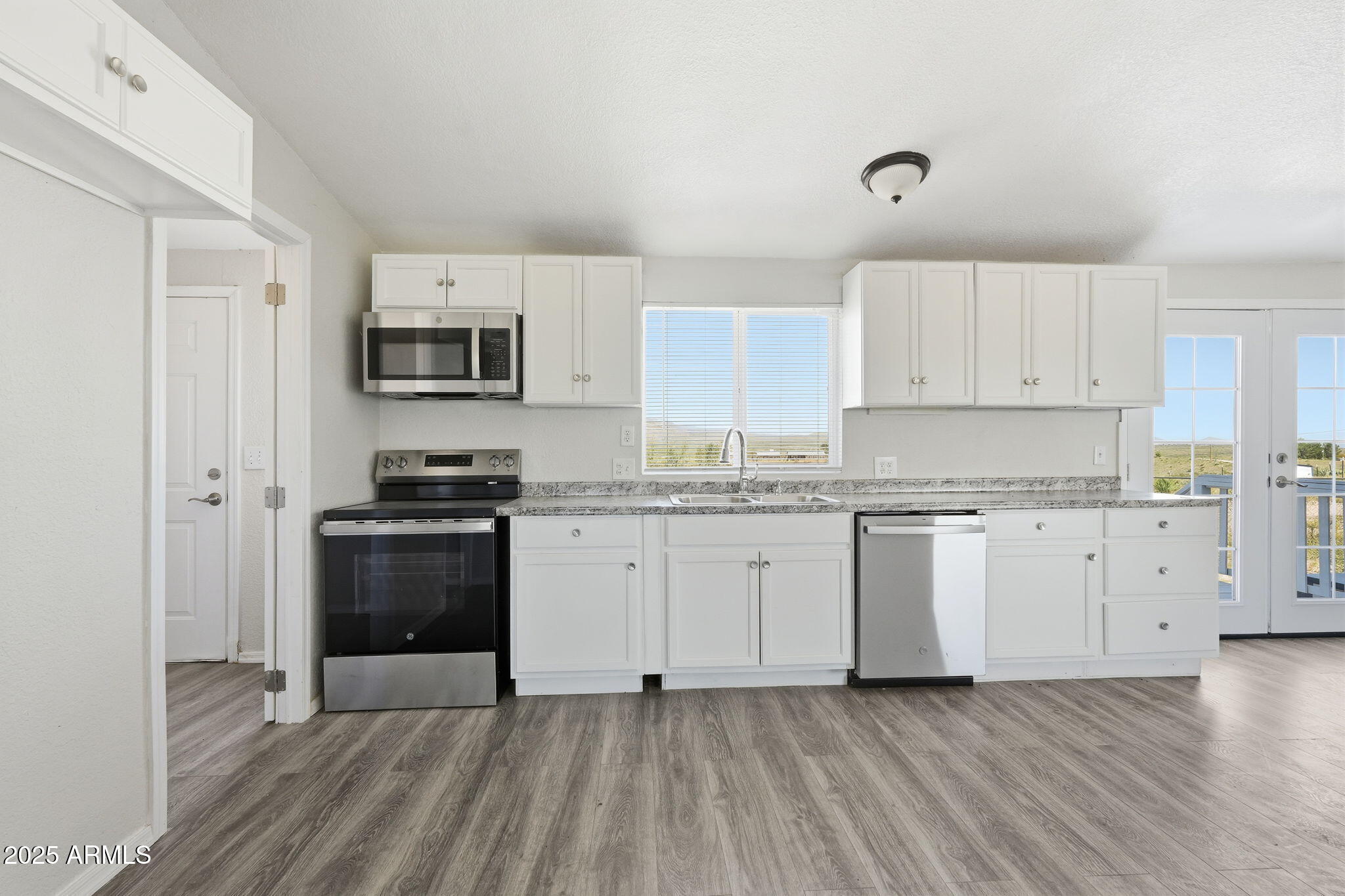 EMPIRE ACRES - Residential