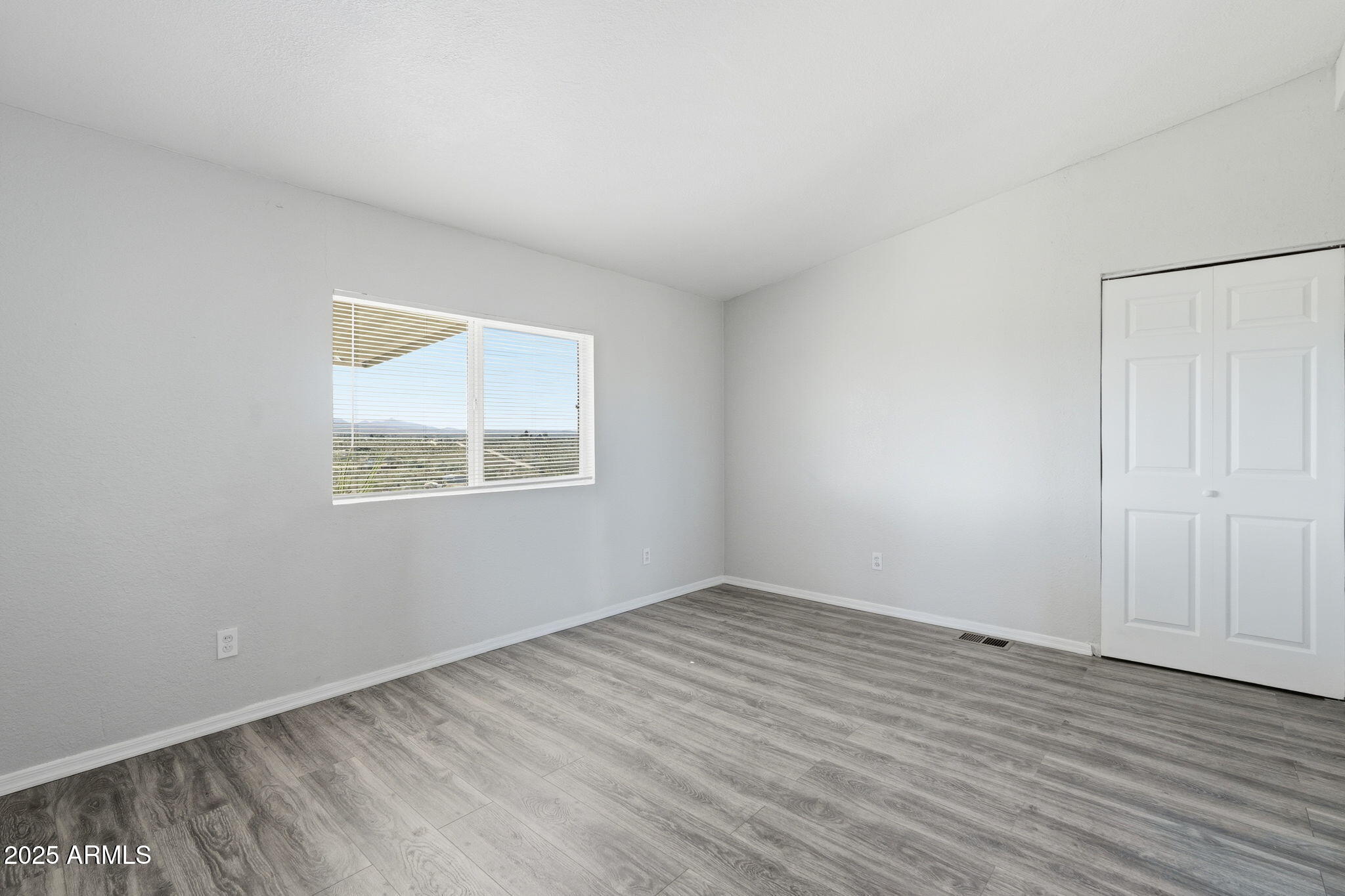 EMPIRE ACRES - Residential