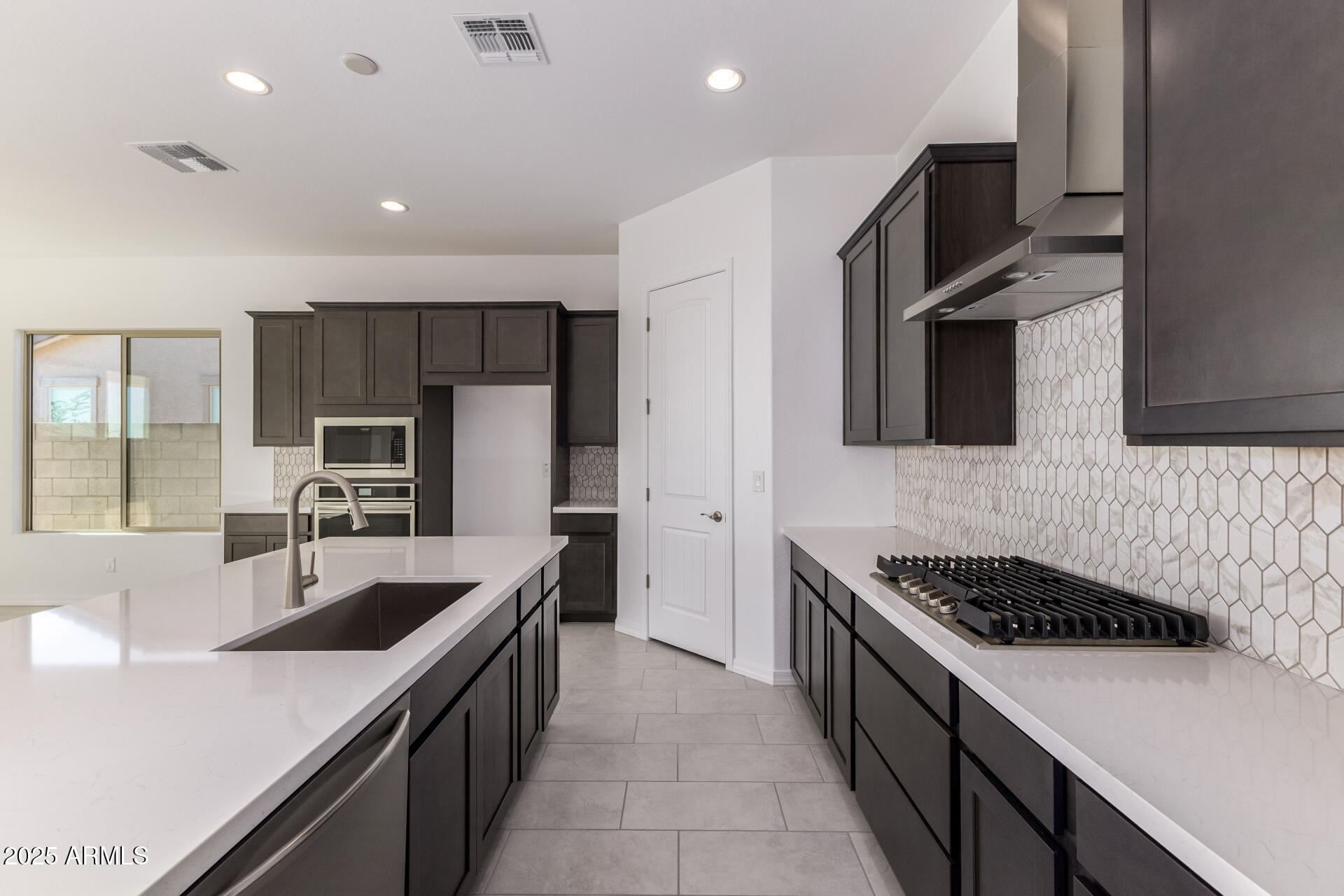 20281 W CATALINA Drive