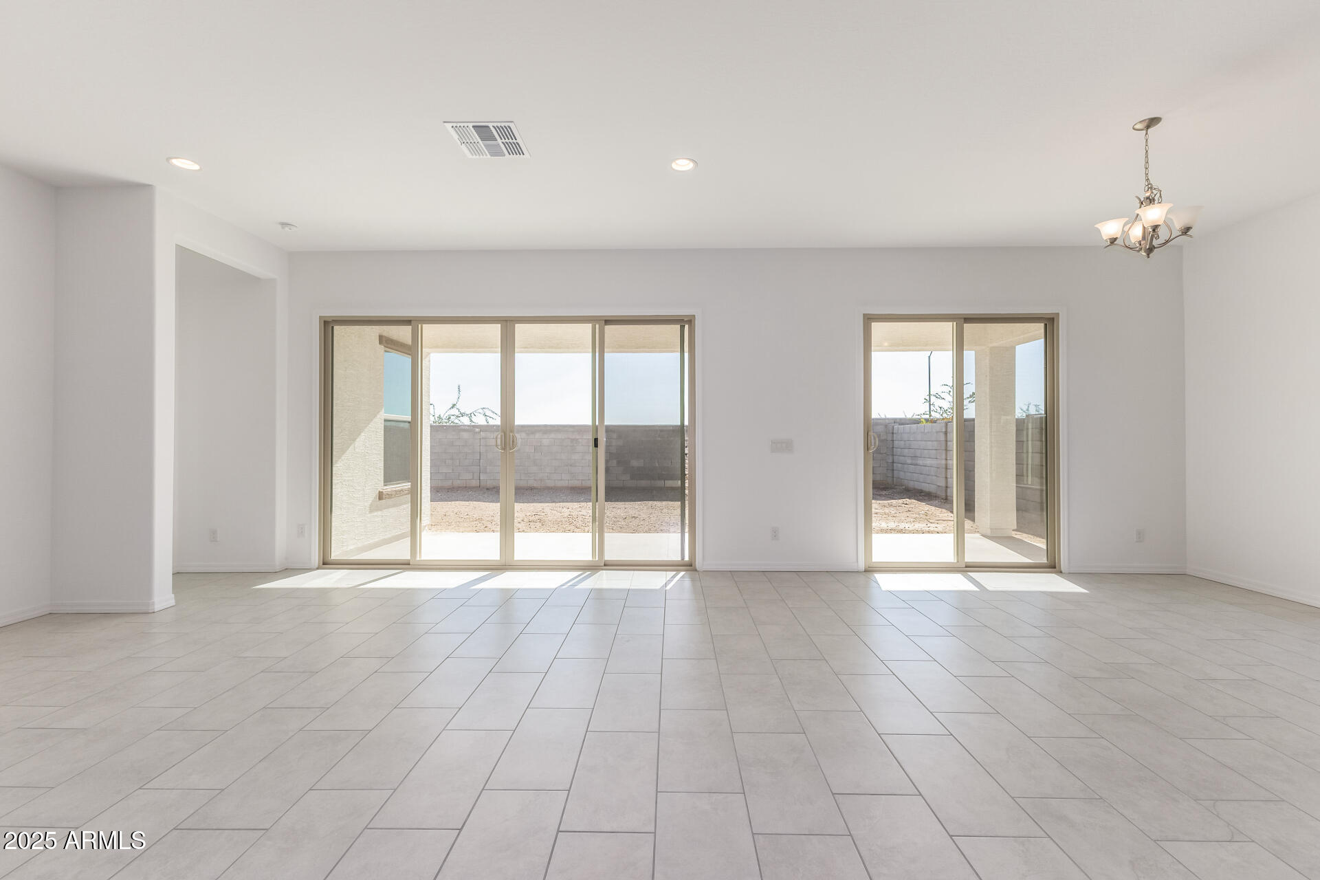 20281 W CATALINA Drive