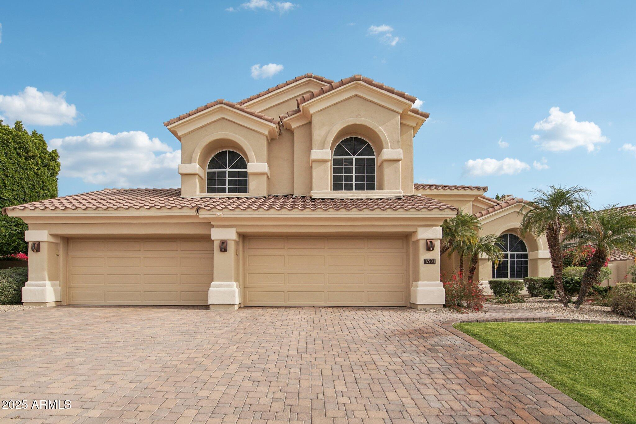 1321 E DESERT FLOWER Lane