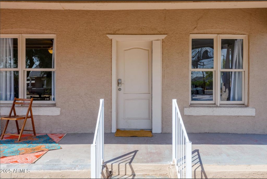 Photo of 340 N 12th Street, Phoenix, AZ 85006 (MLS # 6934568)