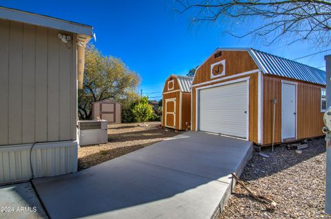 A home in Queen Valley