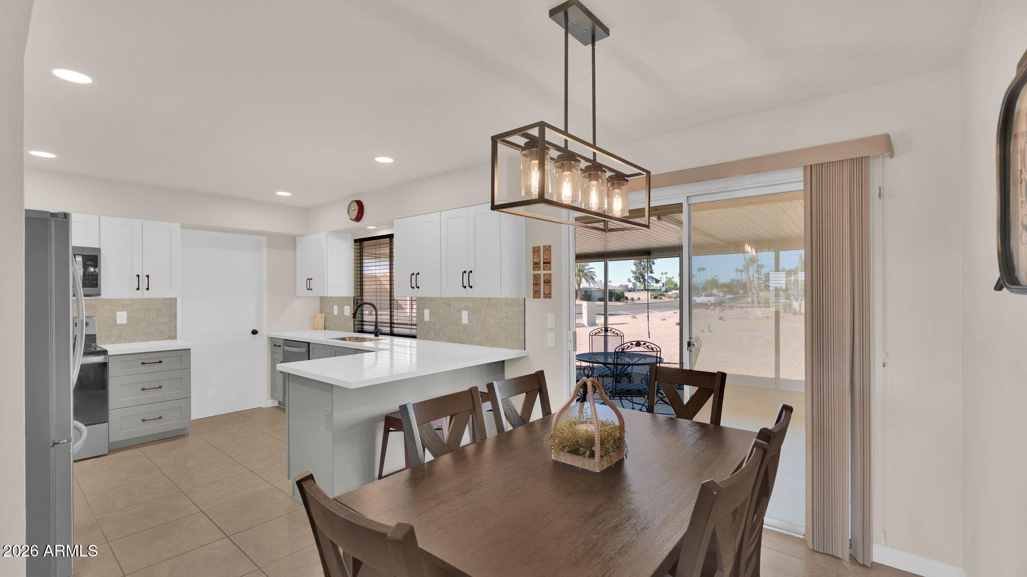 9822 W LONG HILLS Drive