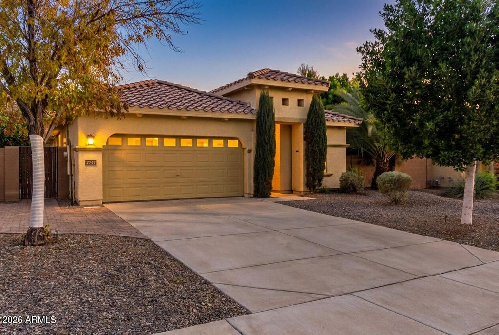 Photo of 2747 E Canyon Creek Drive, Gilbert, AZ 85295 (MLS # 6968908)