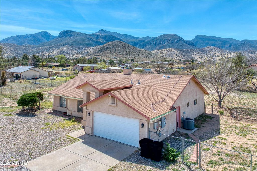 Photo of 3821 E Keeling Road, Hereford, AZ 85615 (MLS # 7000601)