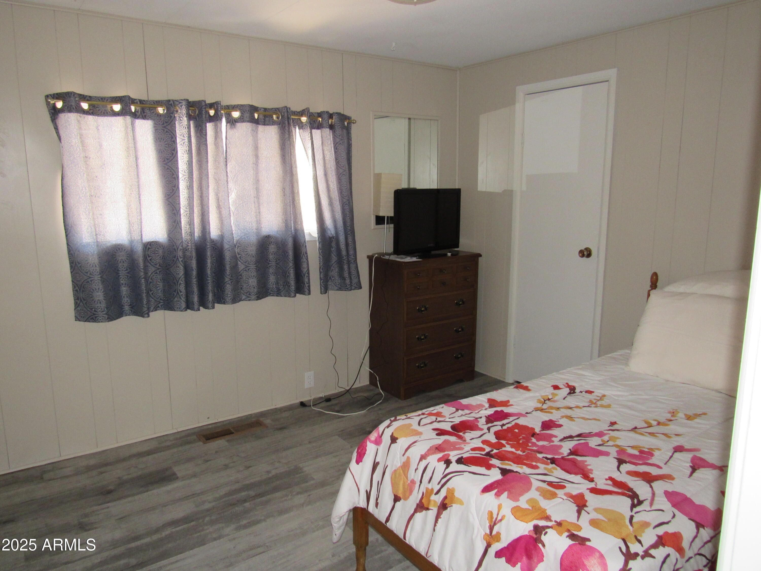 3411 S CAMINO SECO -- 182