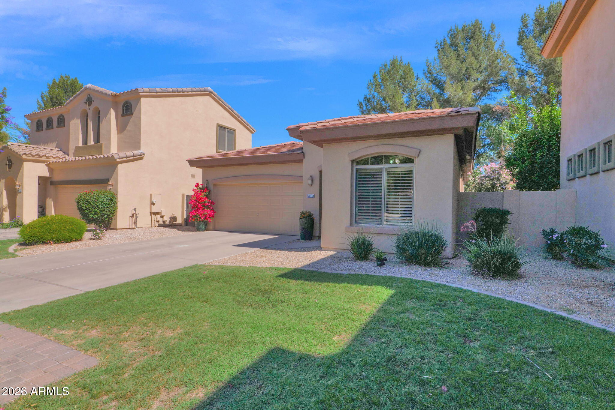 2018 W PERIWINKLE Way