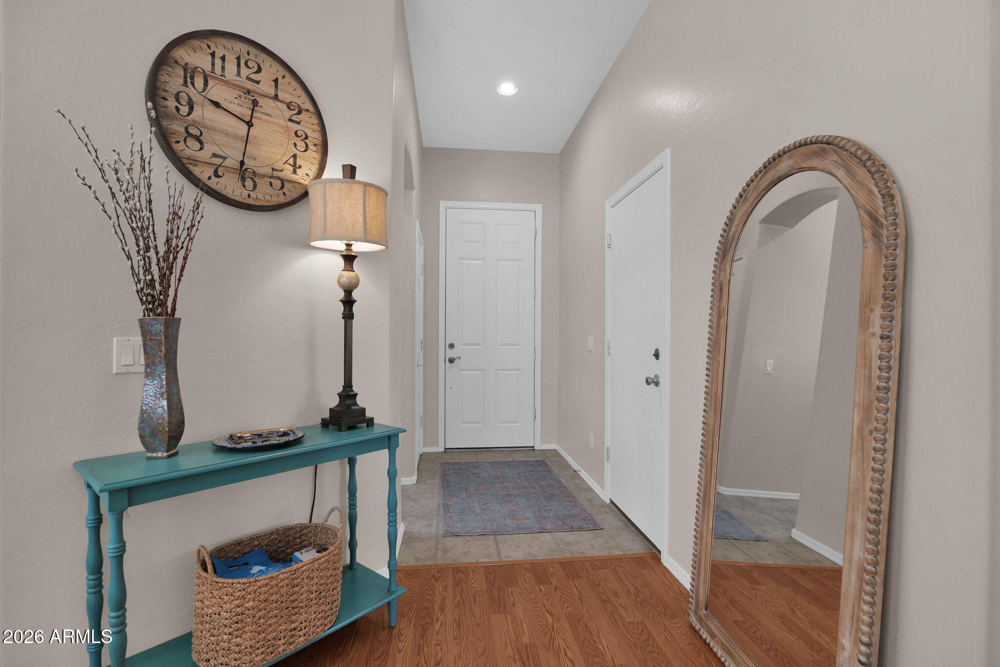 2018 W PERIWINKLE Way