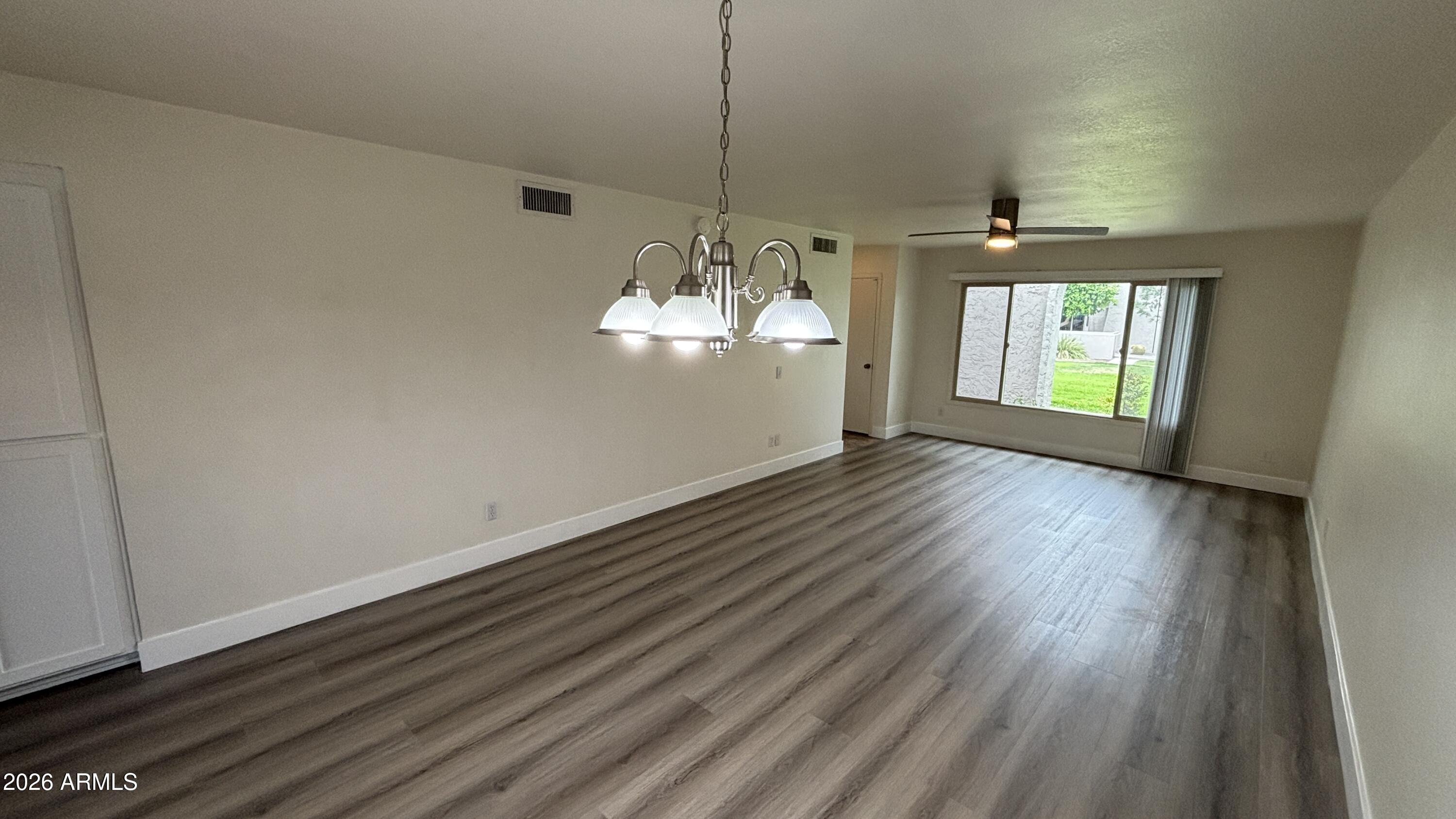 7206 N VIA DE PAESIA --
