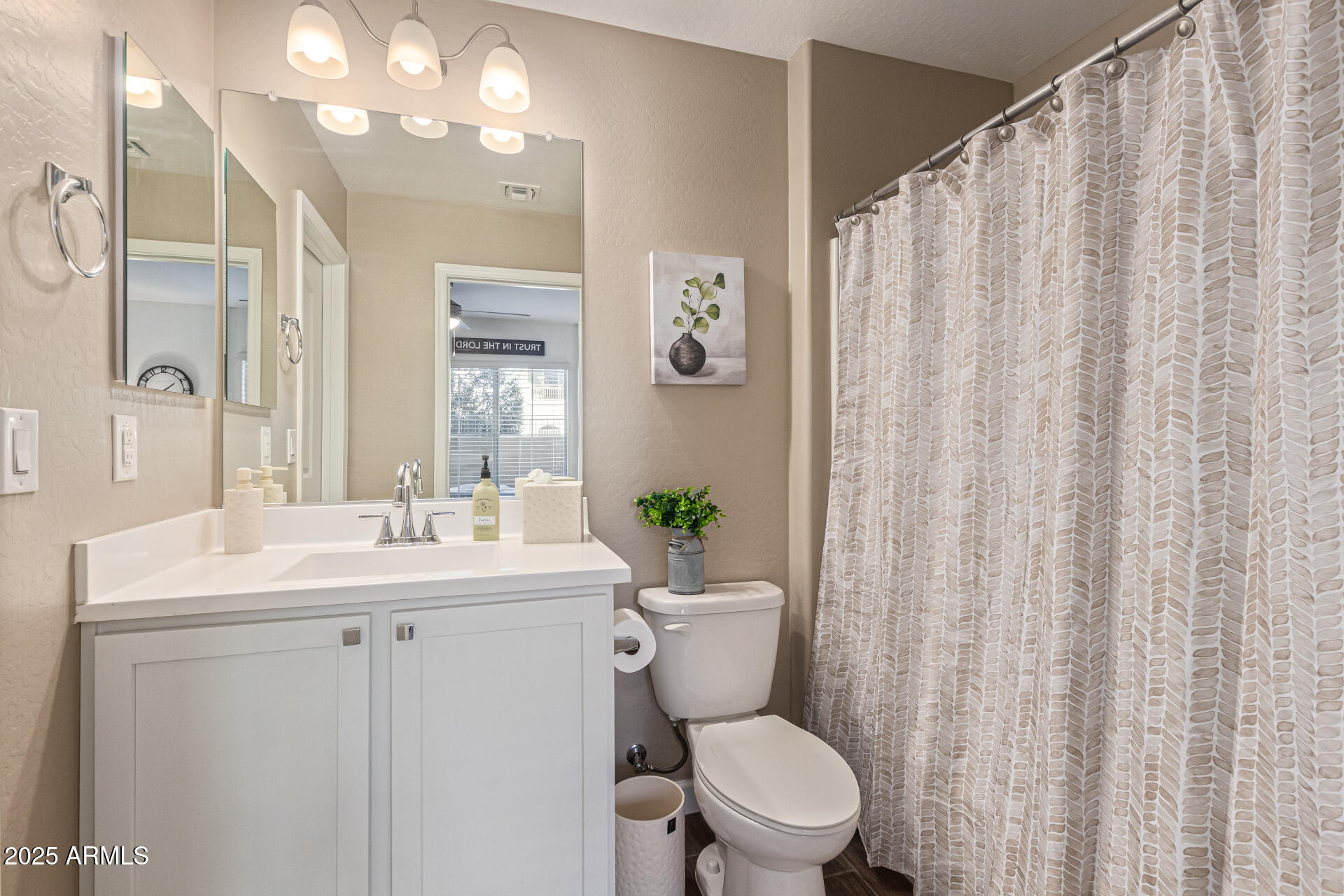 240 W JUNIPER Avenue 1207