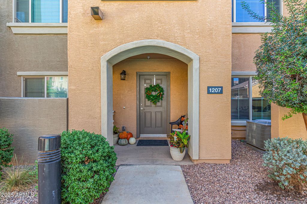 Photo of 240 W Juniper Avenue #1207, Gilbert, AZ 85233 (MLS # 6932278)