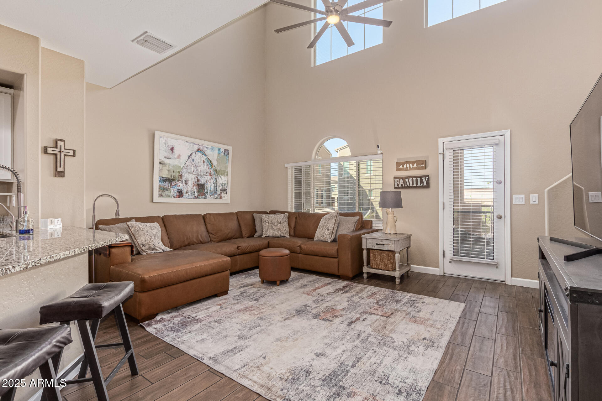 240 W JUNIPER Avenue 1207