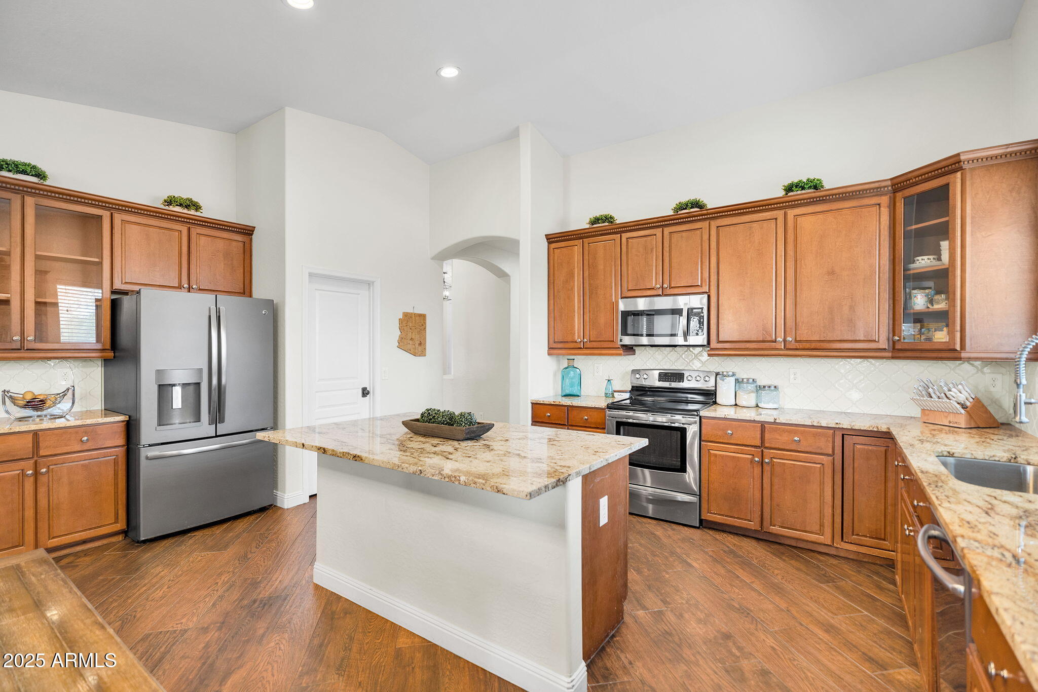 21718 E CHERRYWOOD Drive