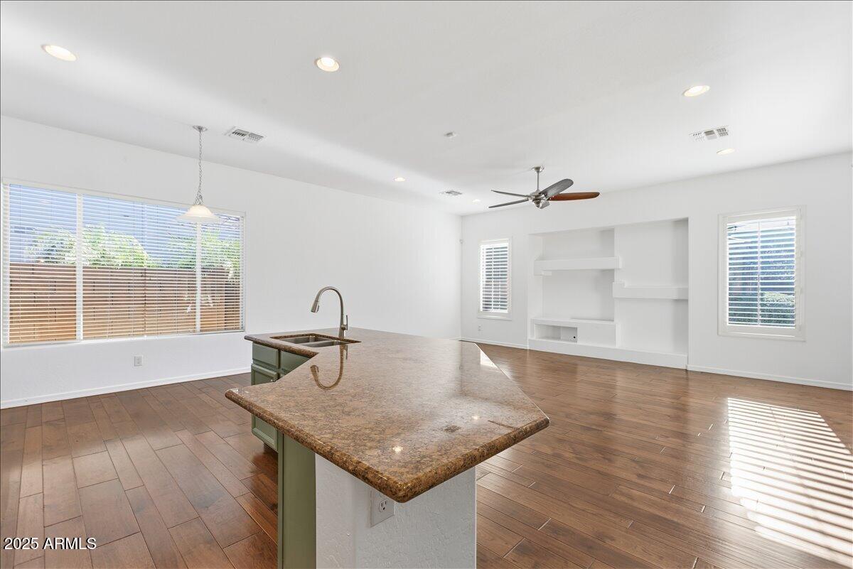 15115 W PIERSON Street