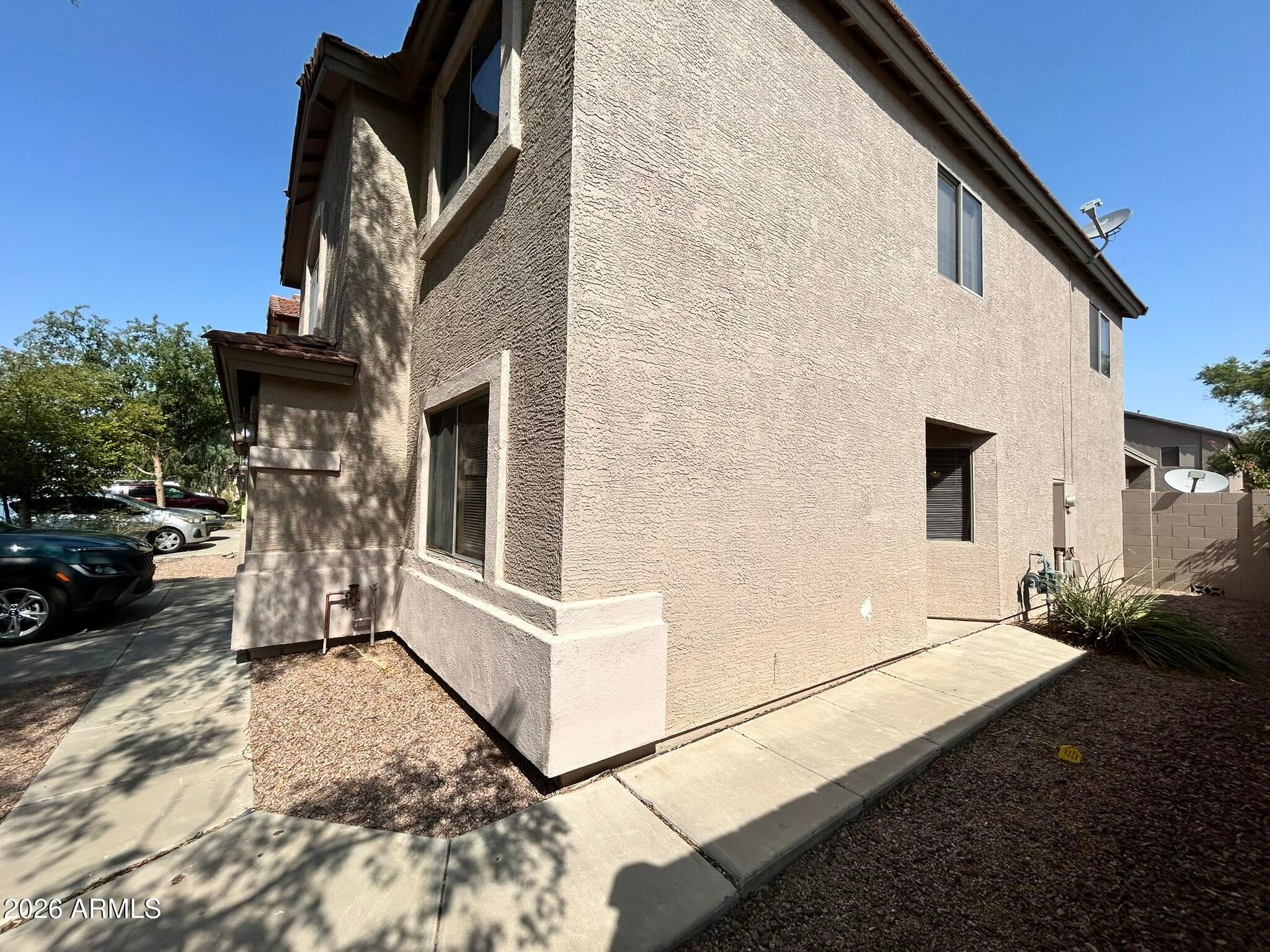 42406 W SUNLAND Drive