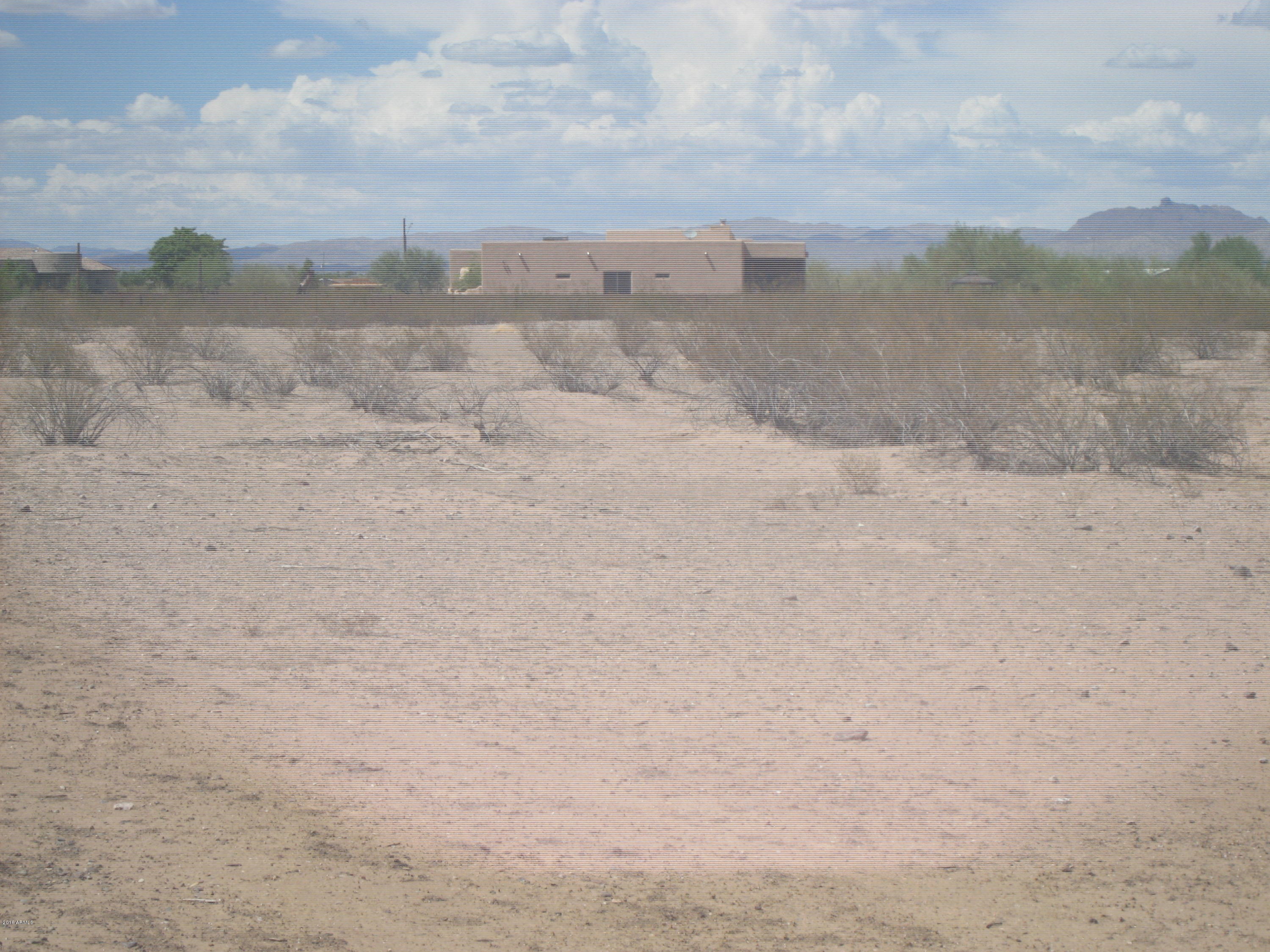 22142 W WILDCAT Drive '-'