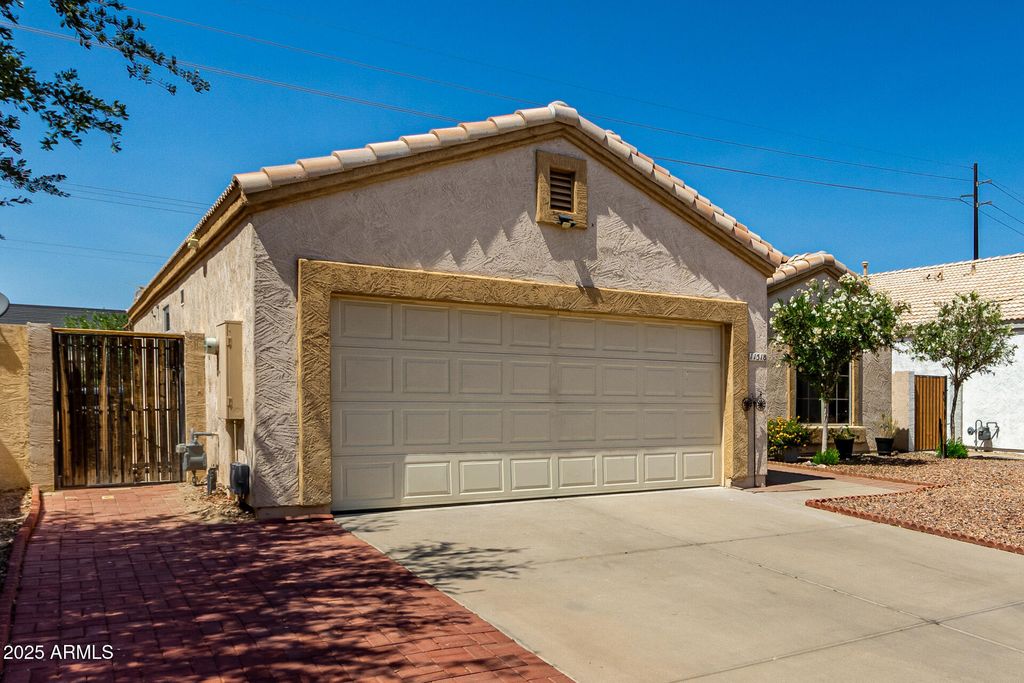 Photo of 11518 W Dana Lane, Avondale, AZ 85392 (MLS # 6879448)