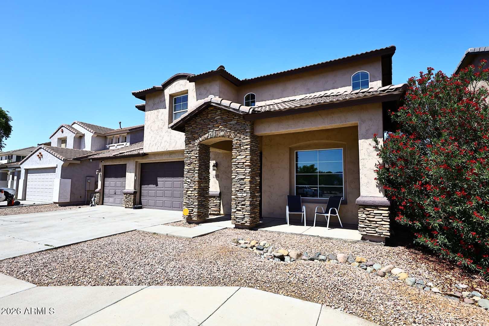 7132 W DARROW Street