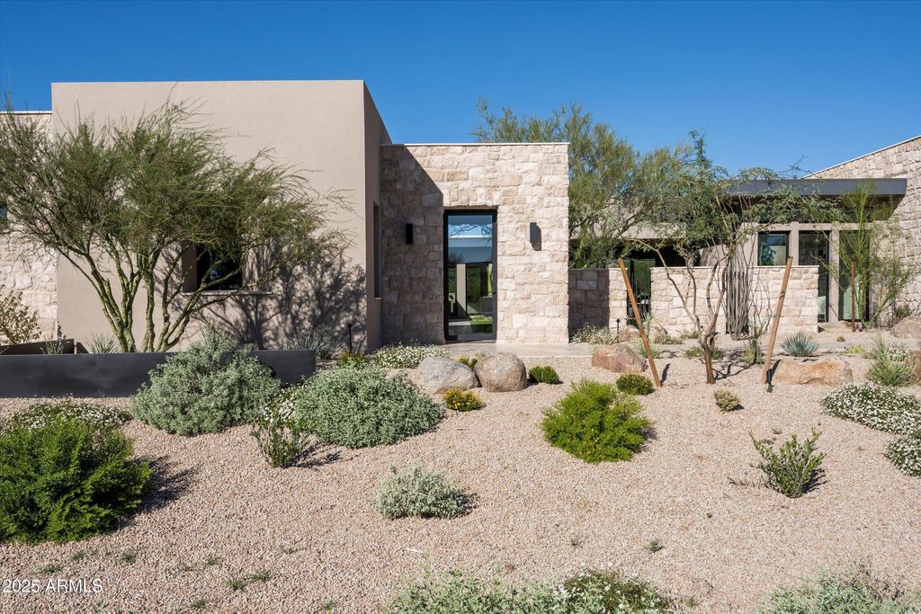 Photo of 8386 E Leaning Rock Road, Scottsdale, AZ 85266 (MLS # 6919745)