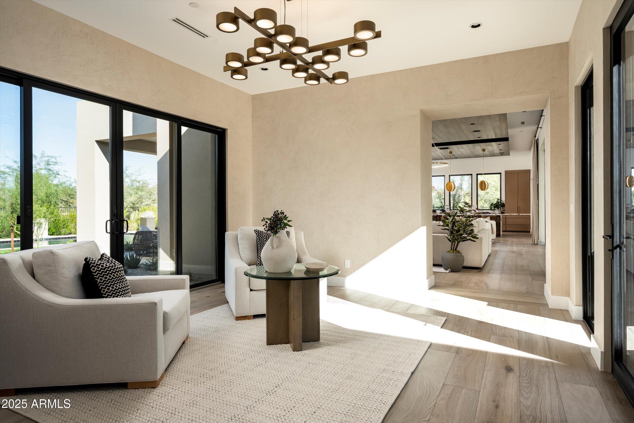 8386 E LEANING ROCK Road