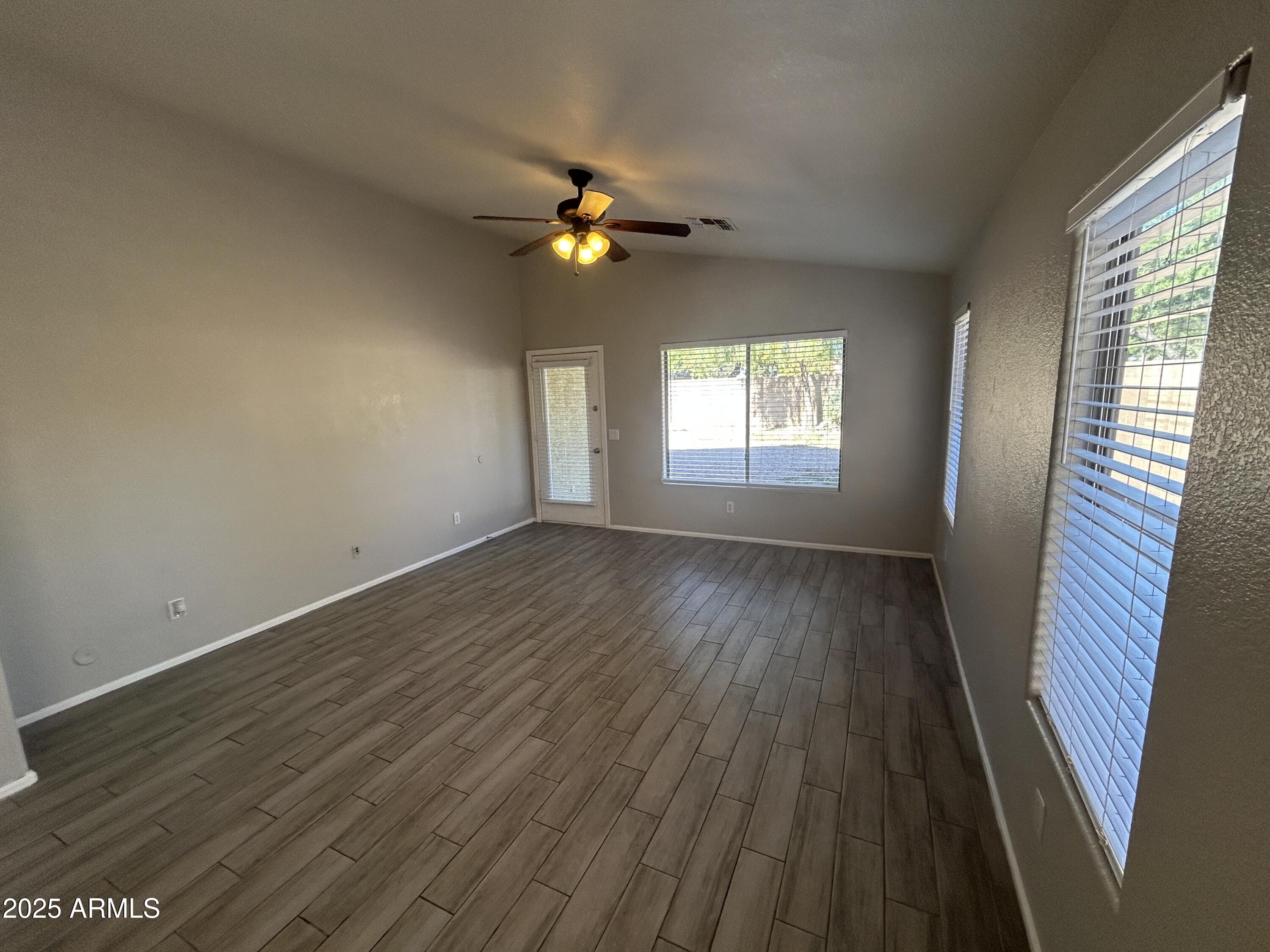 12450 W SAN JUAN Avenue