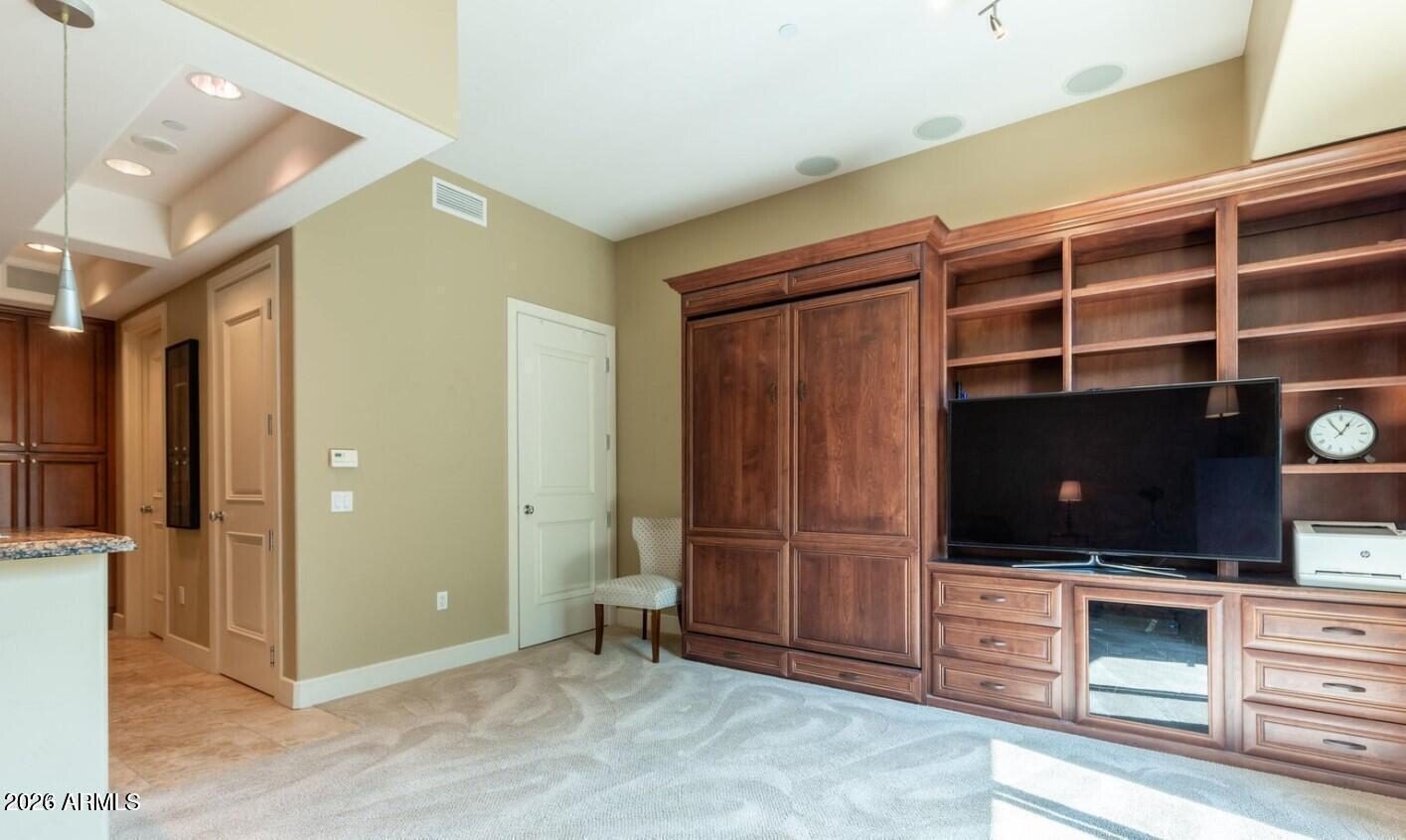 2211 E CAMELBACK Road 104