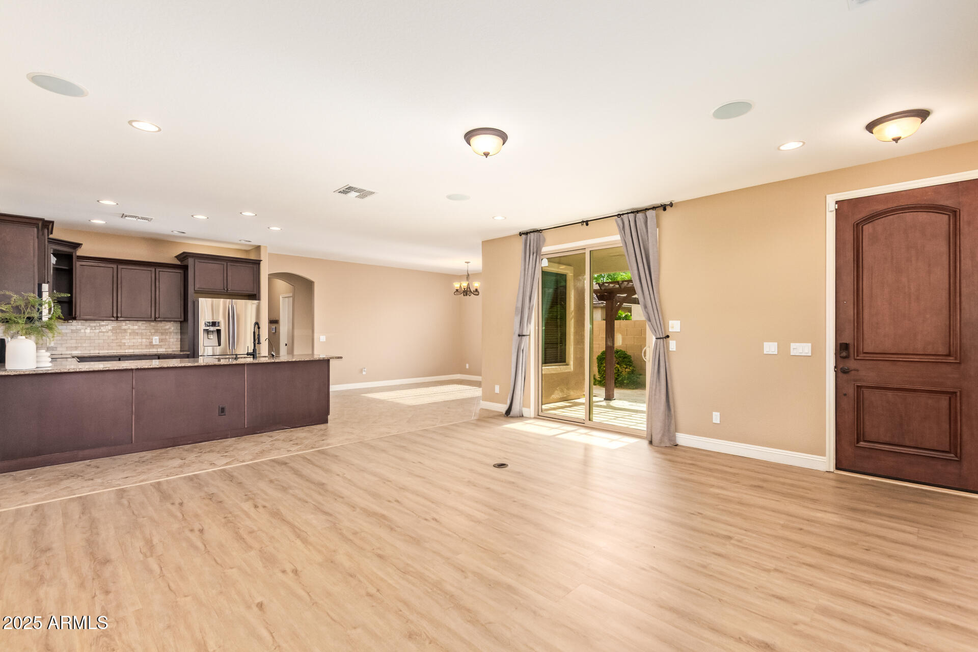 3443 E JASPER Drive