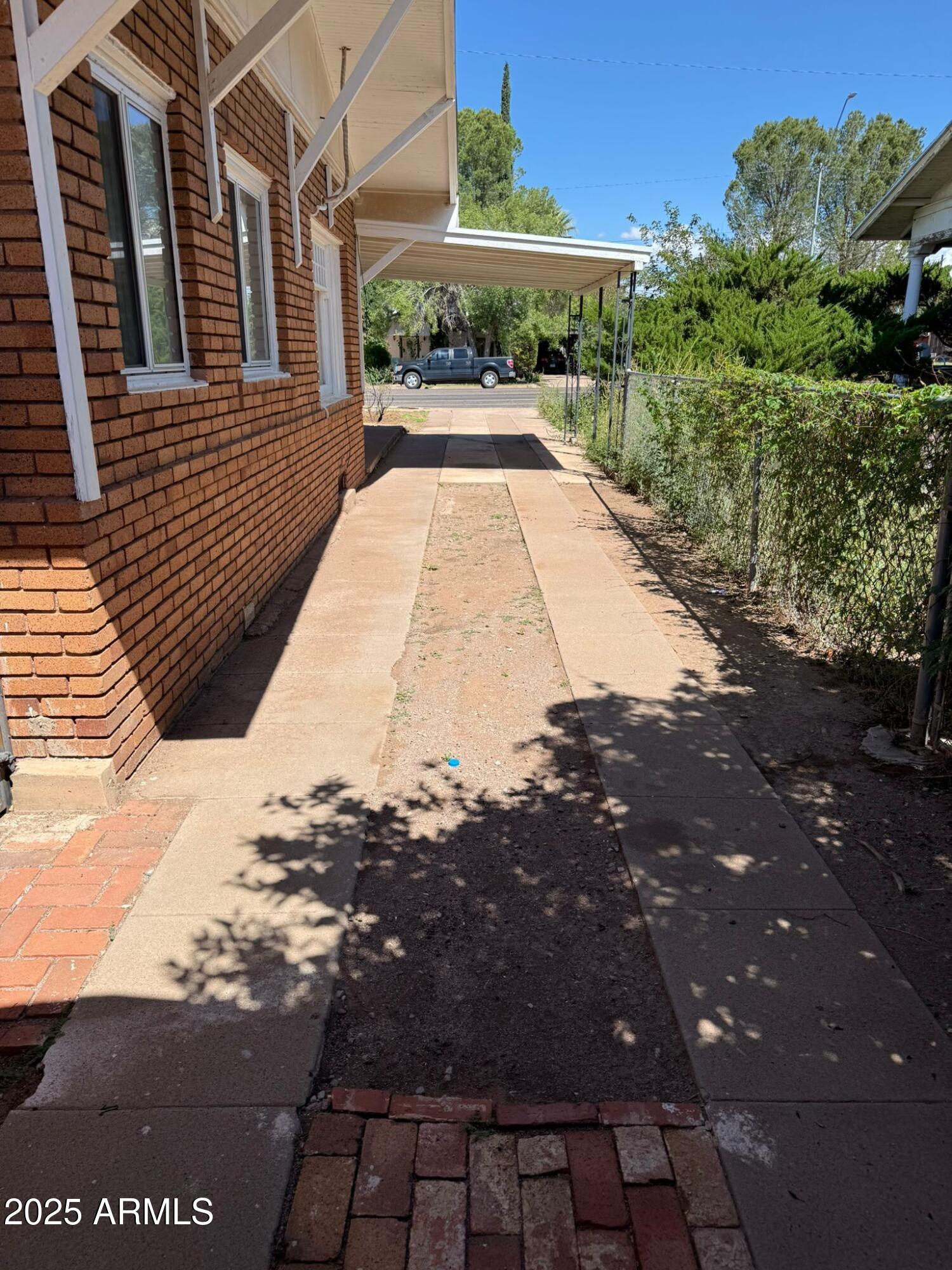 1249 E 10TH Street Rear