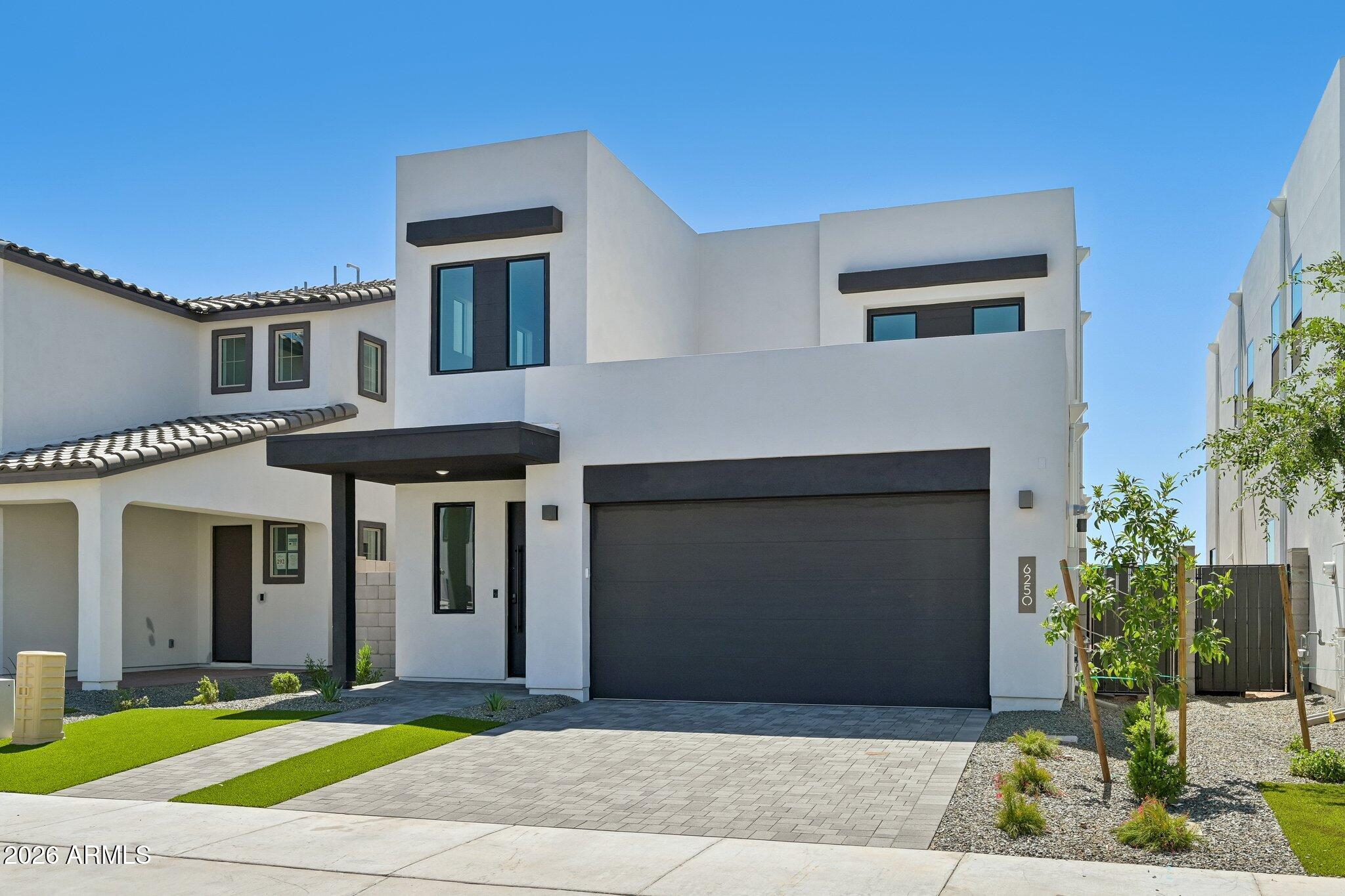 6250 S ARCHER --