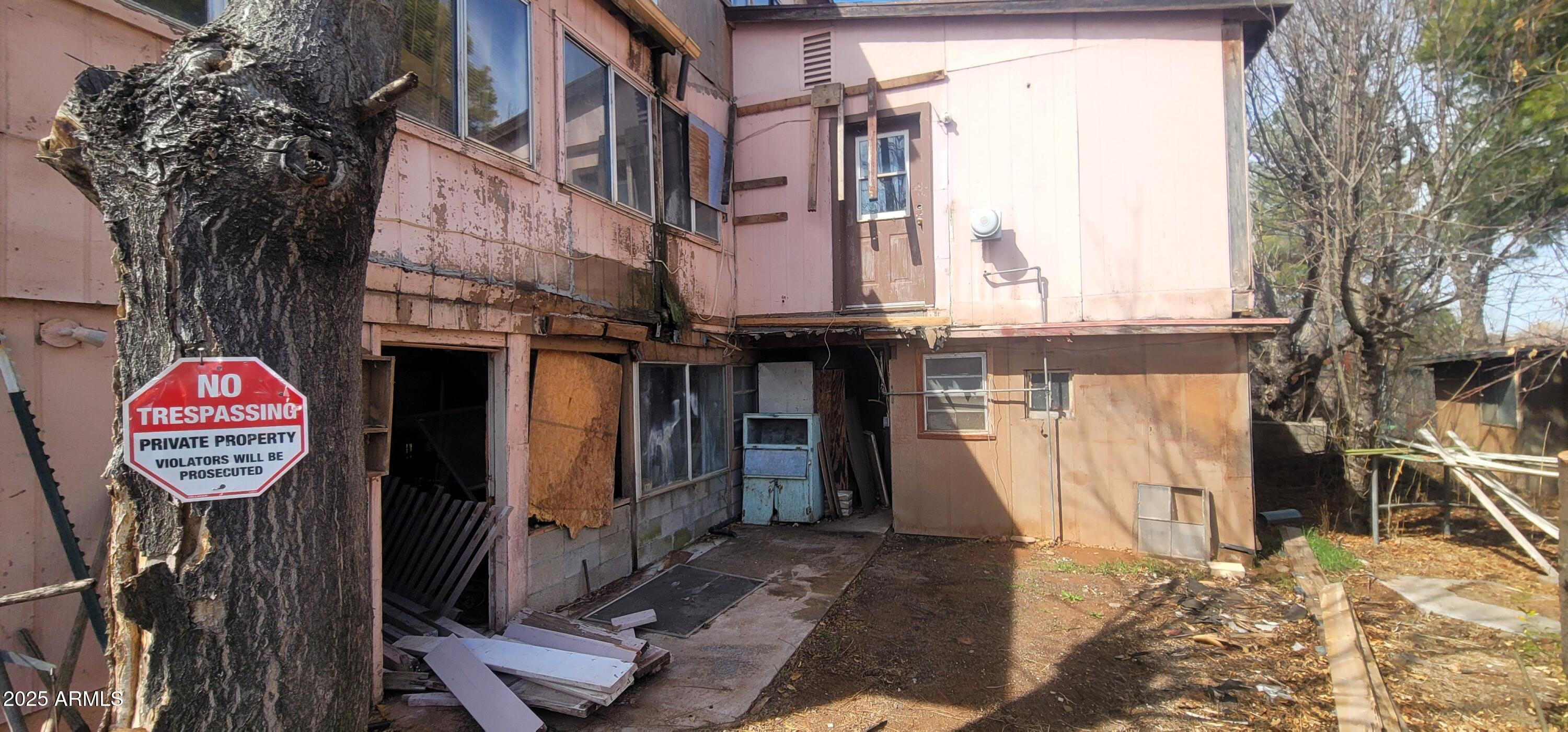 11150 E CLATTERBUCK Drive