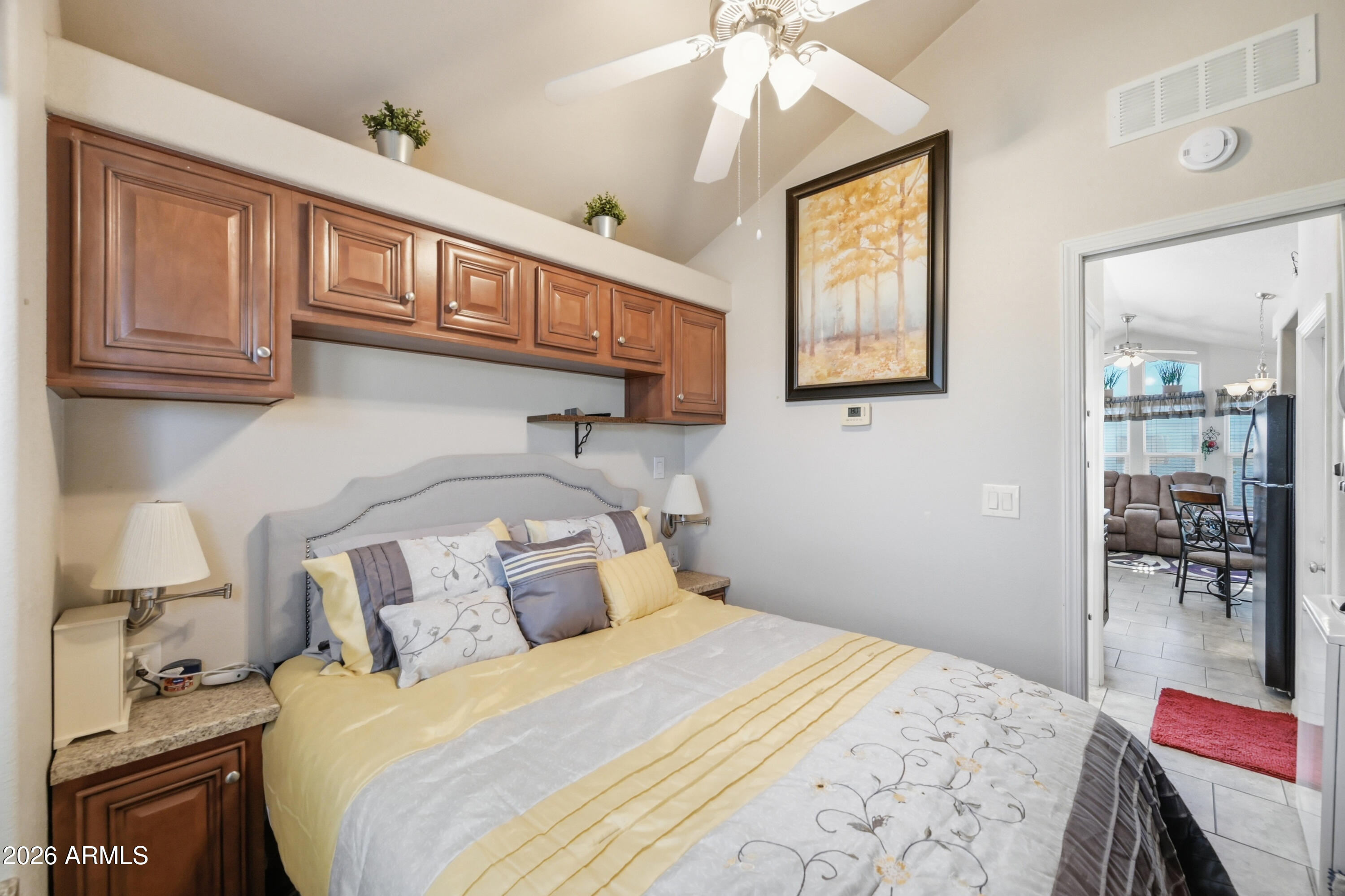 118 E MESQUITE Drive 694