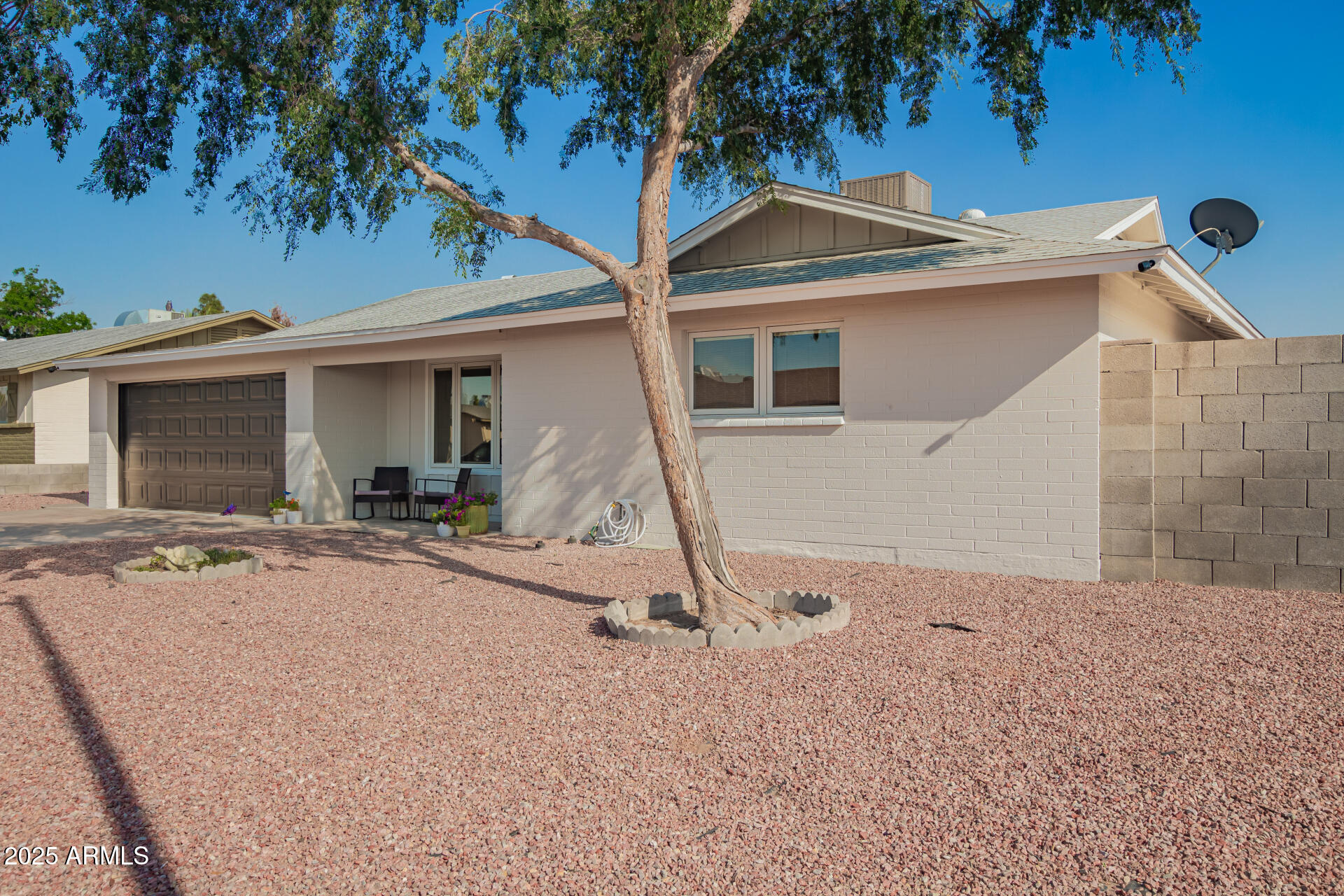 4549 W POINSETTIA Drive