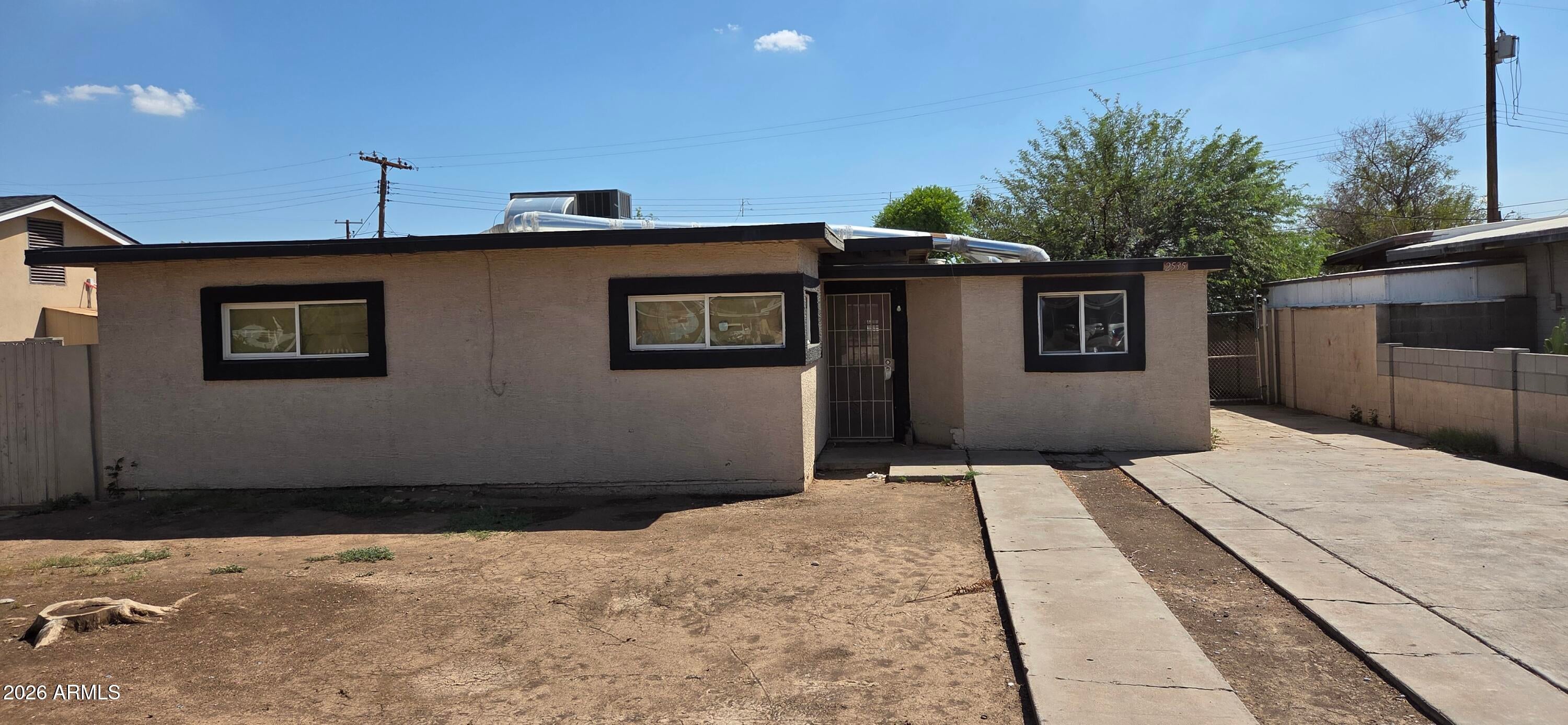 2535 W MONTEREY Way