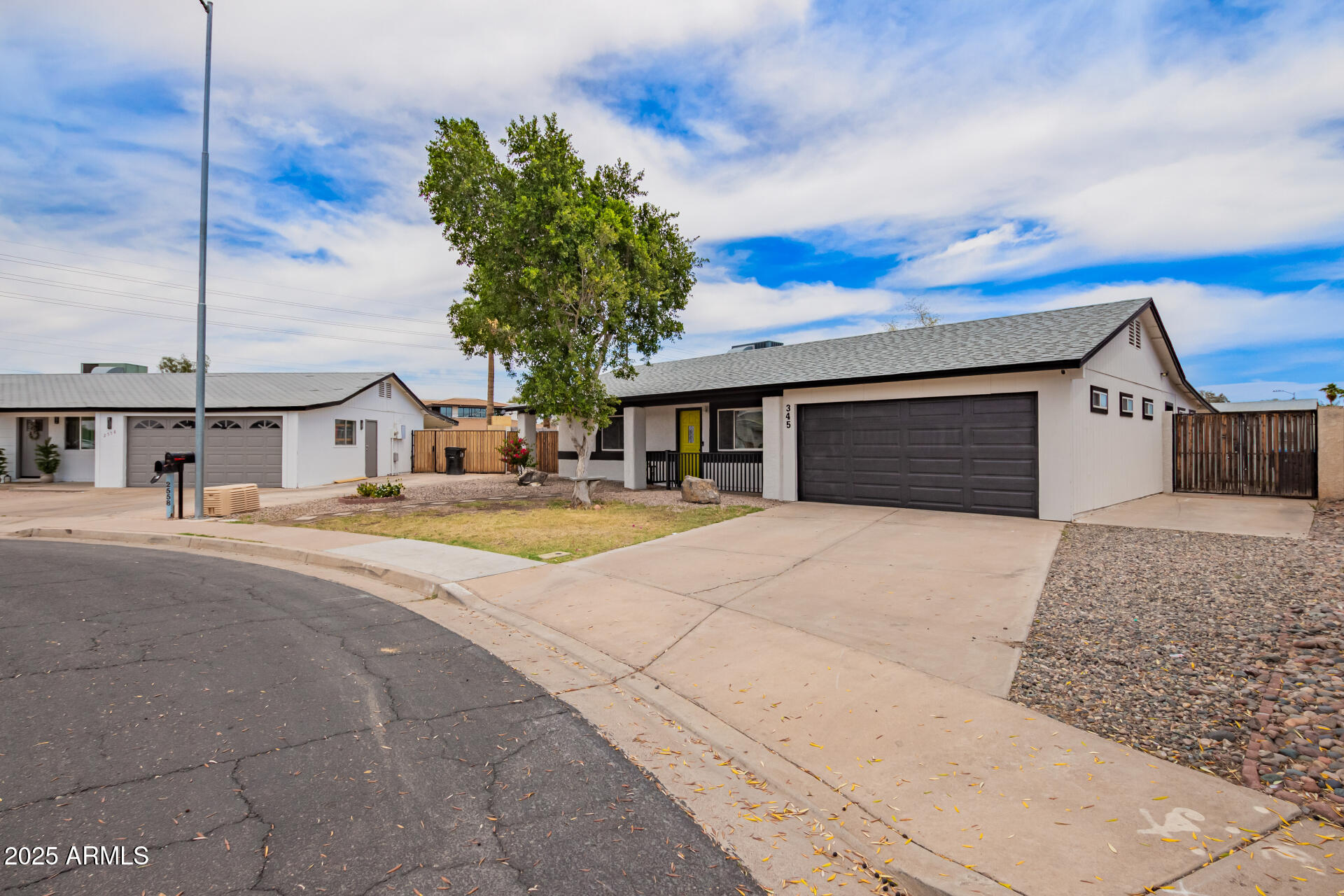 345 N GLENVIEW --