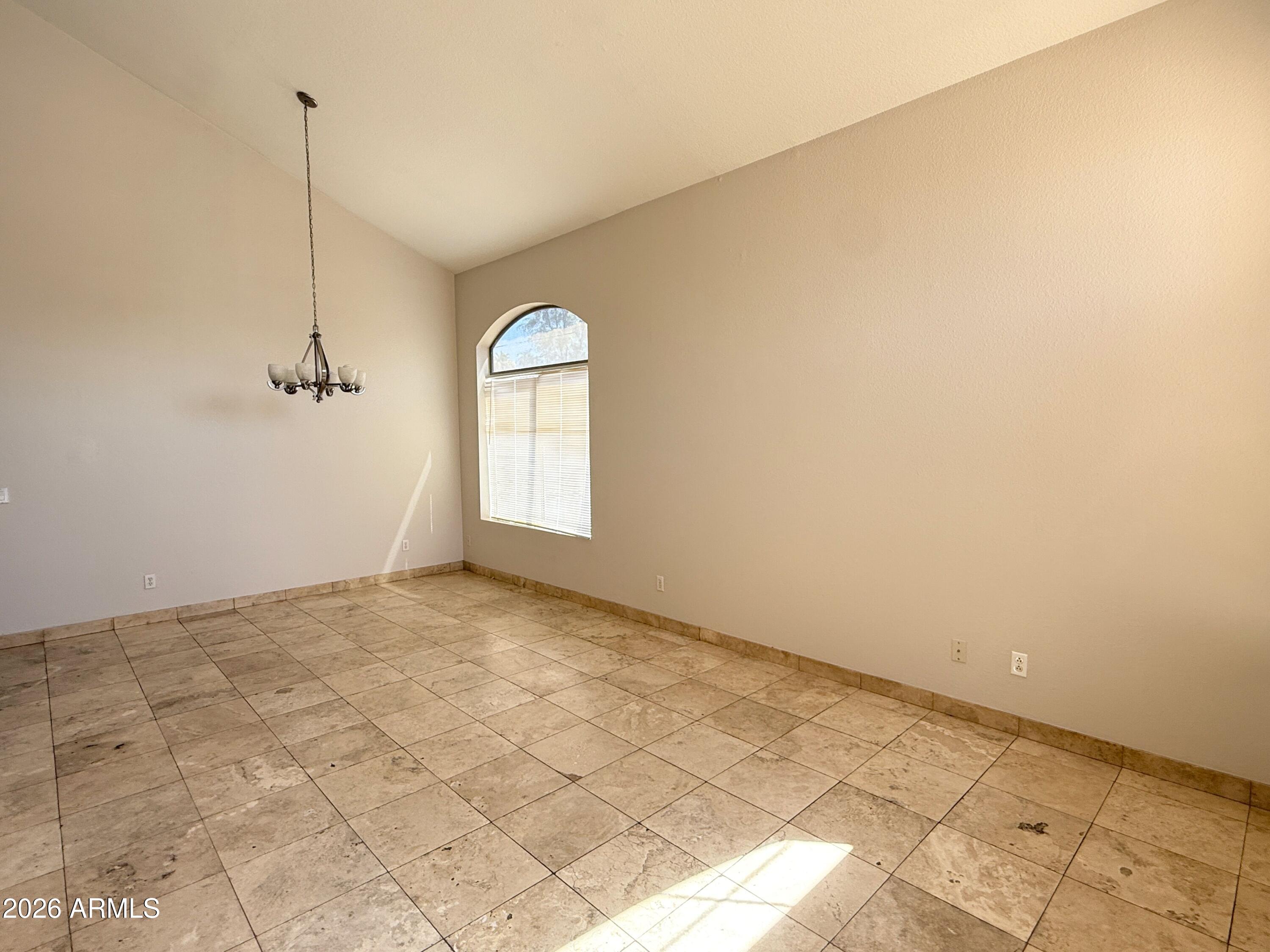 1274 W Sparrow Court