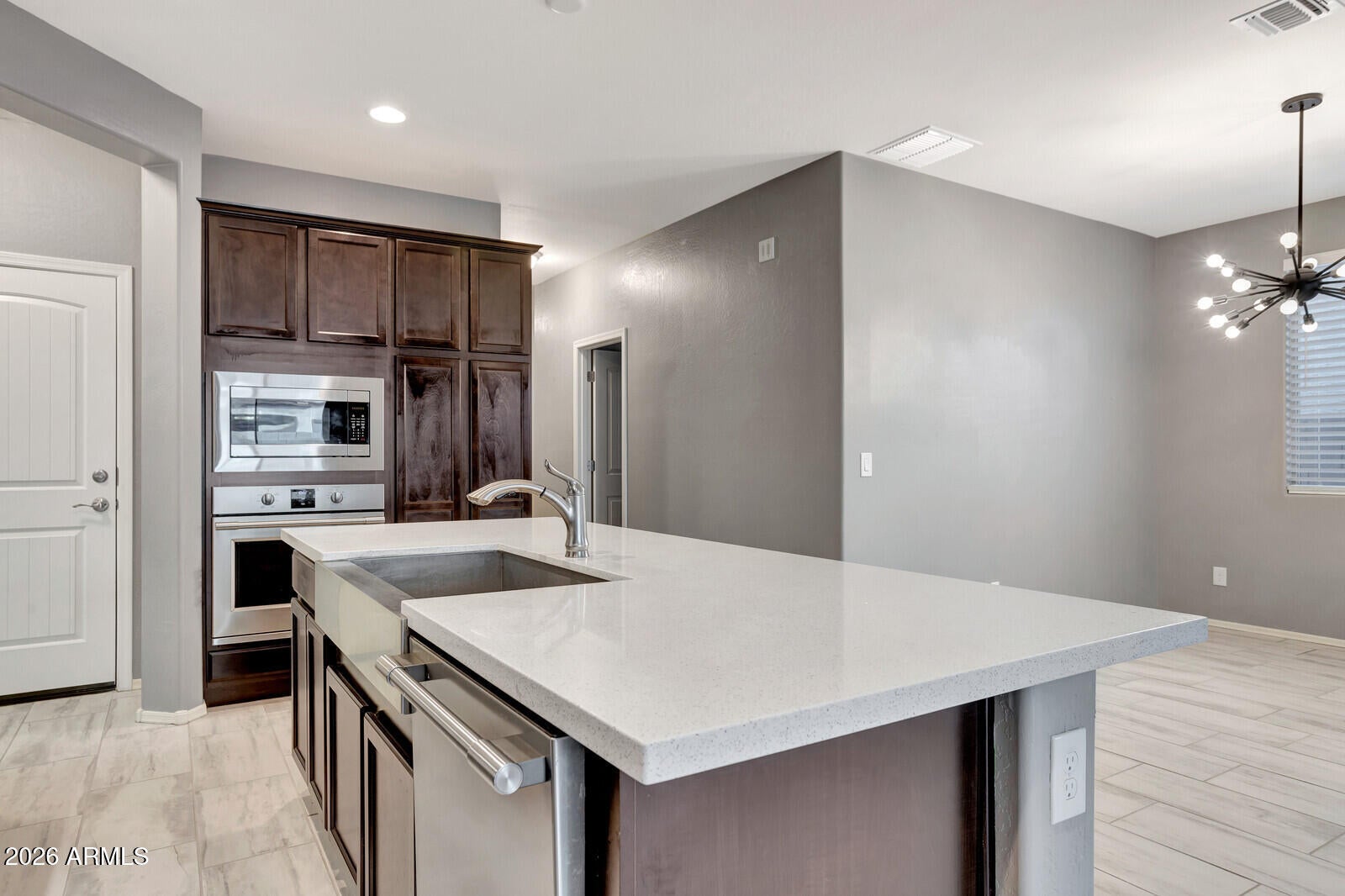 12218 W ROWEL Road