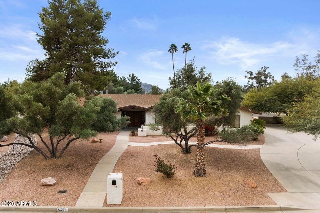 5401 E SAHUARO Drive
