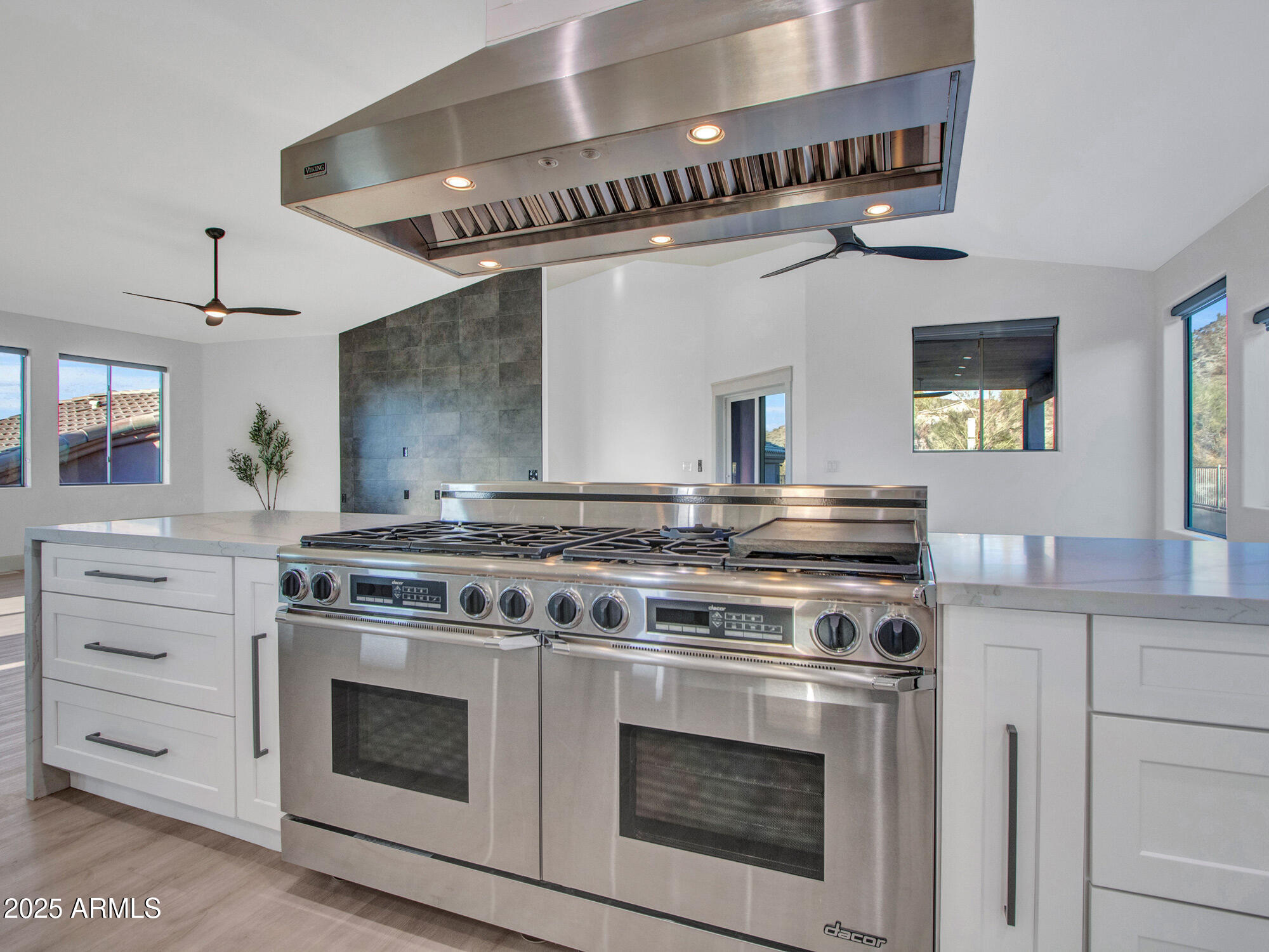 Phoenix, Arizona 85042, United States, 4 Bedrooms Bedrooms, ,4 BathroomsBathrooms,Residential,Active,136942