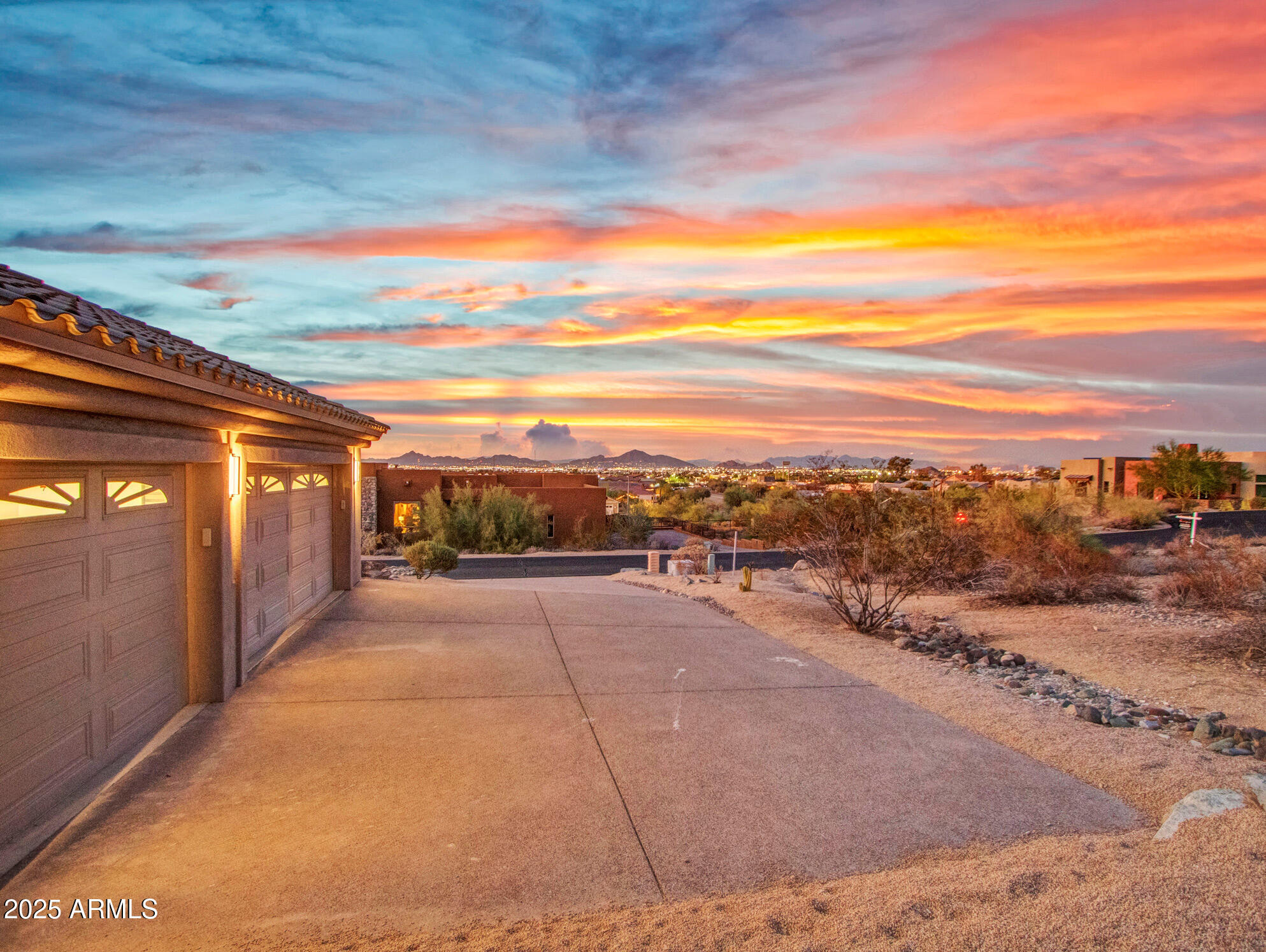 Phoenix, Arizona 85042, United States, 4 Bedrooms Bedrooms, ,4 BathroomsBathrooms,Residential,Active,136942