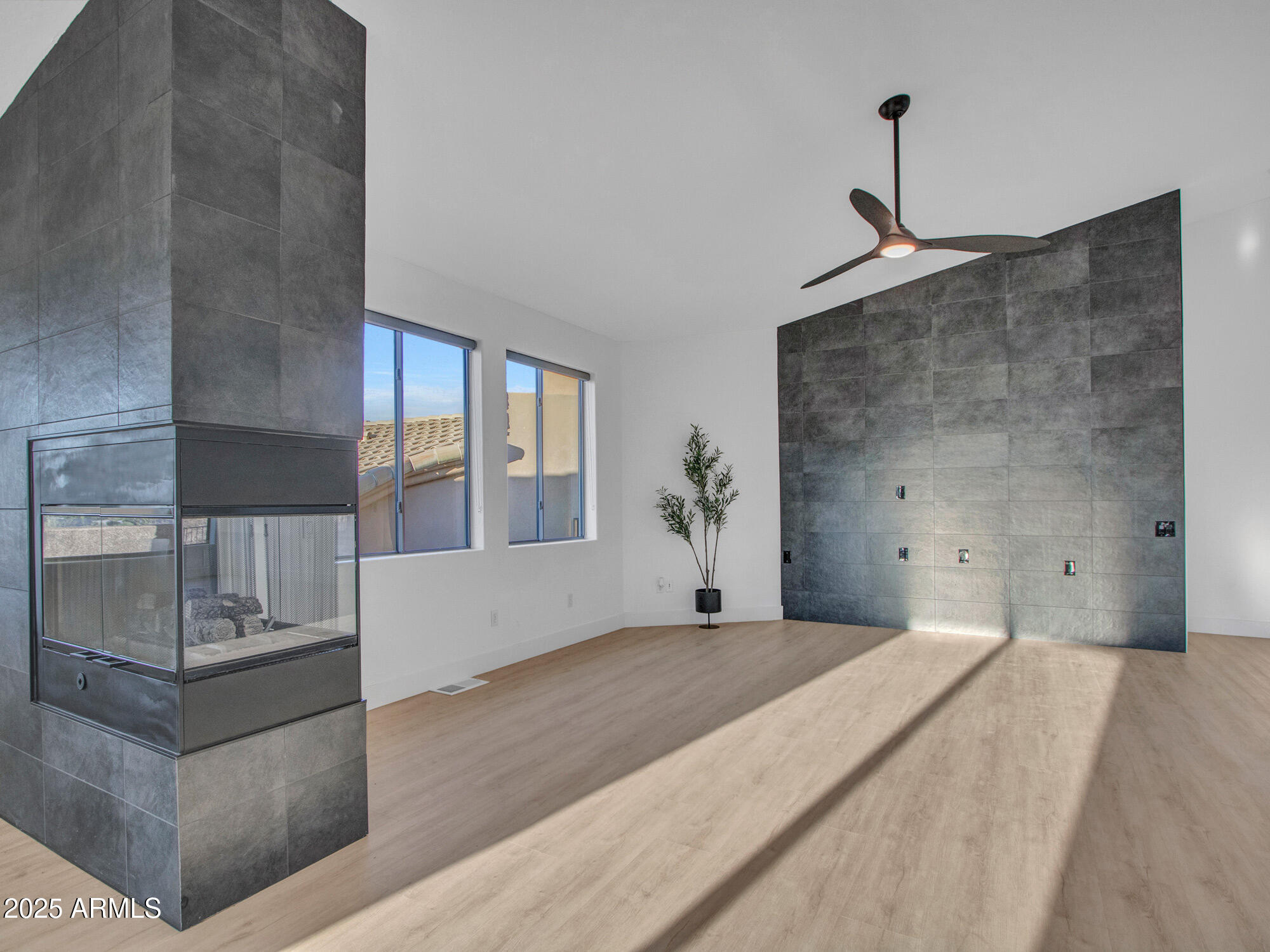 Phoenix, Arizona 85042, United States, 4 Bedrooms Bedrooms, ,4 BathroomsBathrooms,Residential,Active,136942