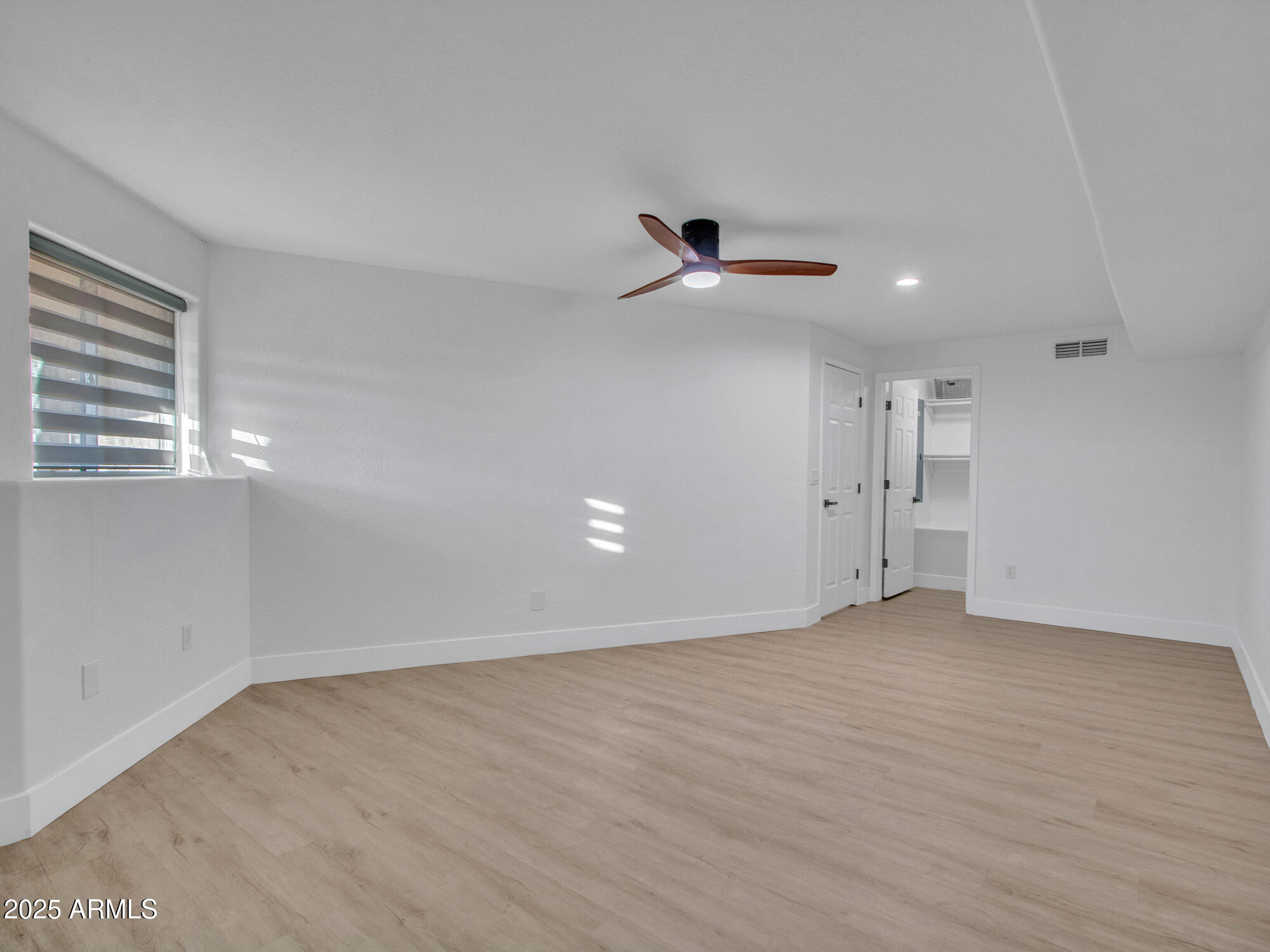 Phoenix, Arizona 85042, United States, 4 Bedrooms Bedrooms, ,4 BathroomsBathrooms,Residential,Active,136942