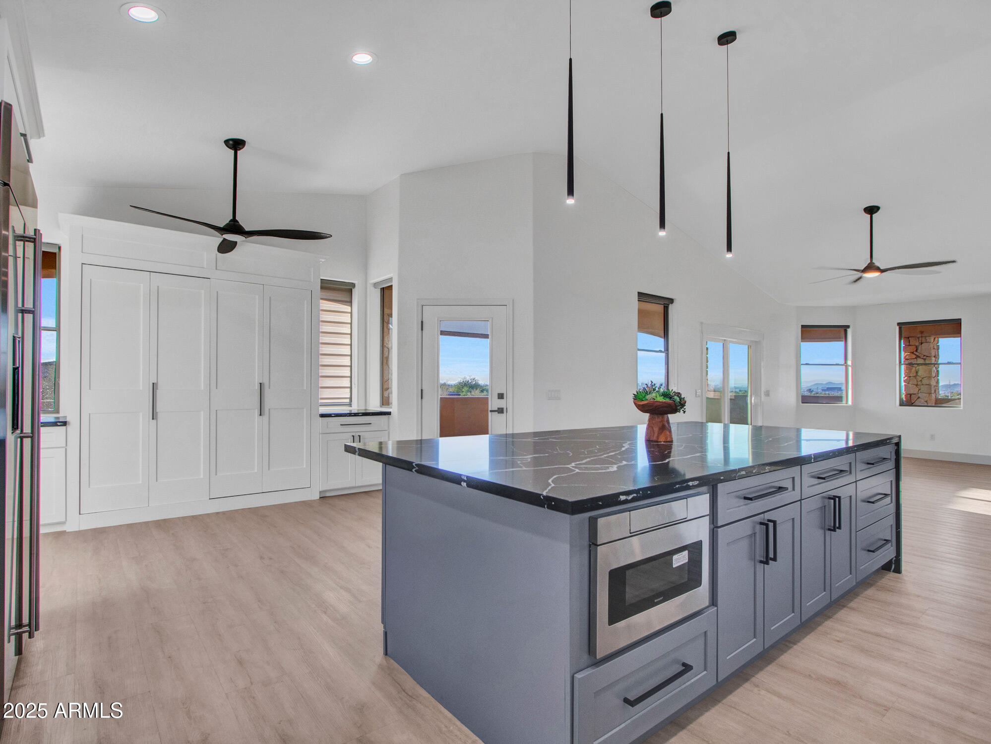 Phoenix, Arizona 85042, United States, 4 Bedrooms Bedrooms, ,4 BathroomsBathrooms,Residential,Active,136942