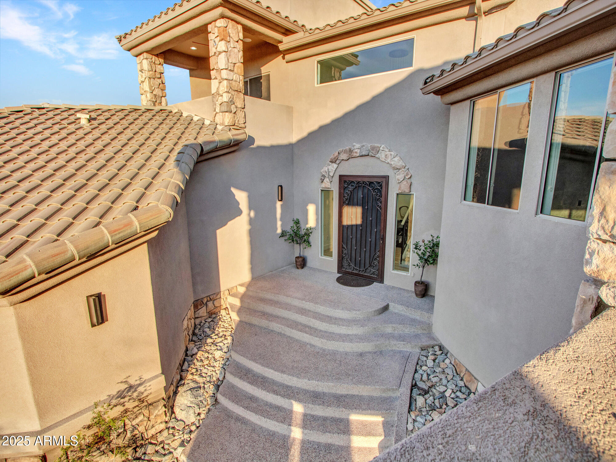 Phoenix, Arizona 85042, United States, 4 Bedrooms Bedrooms, ,4 BathroomsBathrooms,Residential,Active,136942